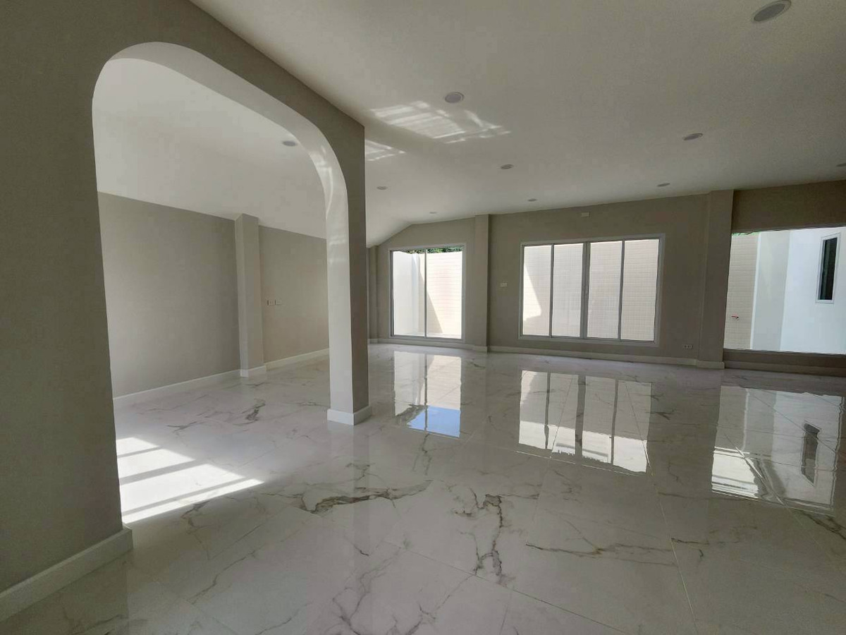 For SaleHouseLadprao101, Happy Land, The Mall Bang Kapi : Single house for sale, newly renovated, Parinyada Kaset-Nawamin.