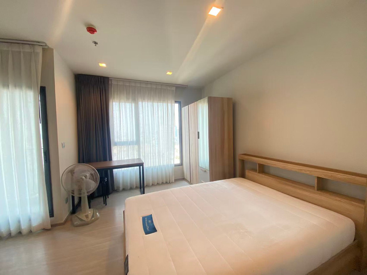 For RentCondoRama9, Petchburi, RCA : For Rent 🔥 Life Asoke - Rama 9 🔥 Fully furnished with appliances. Near Central Rama 9.