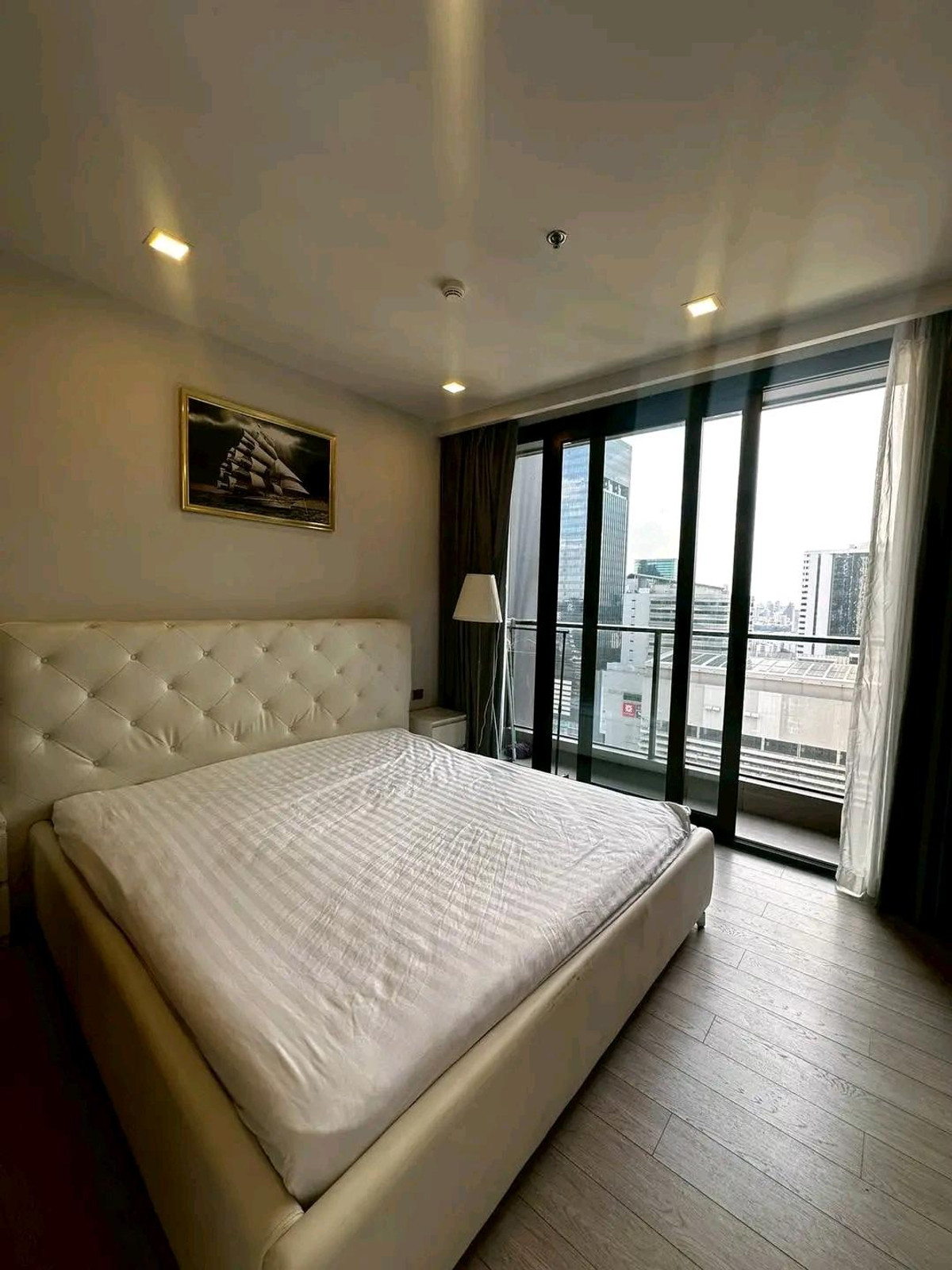 ขายคอนโดพระราม 9 เพชรบุรีตัดใหม่ RCA : 69 04 452 
ขาย วันไนน์ไฟว์ อโศก – พระราม 9