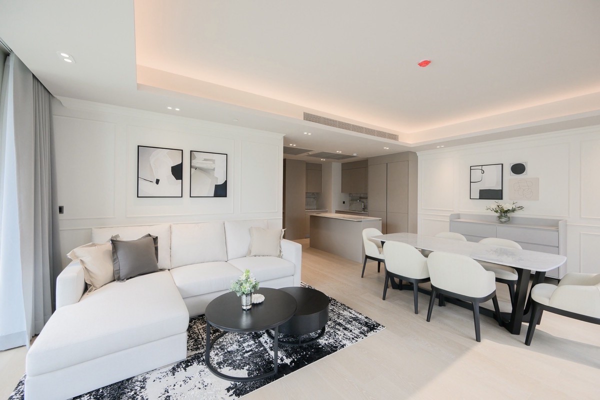 For RentCondoWitthayu, Chidlom, Langsuan, Ploenchit : Luxury Pet Friendly Condo for Rent at Tonson near BTS Chidlom, Prime Location near Central Embassy
