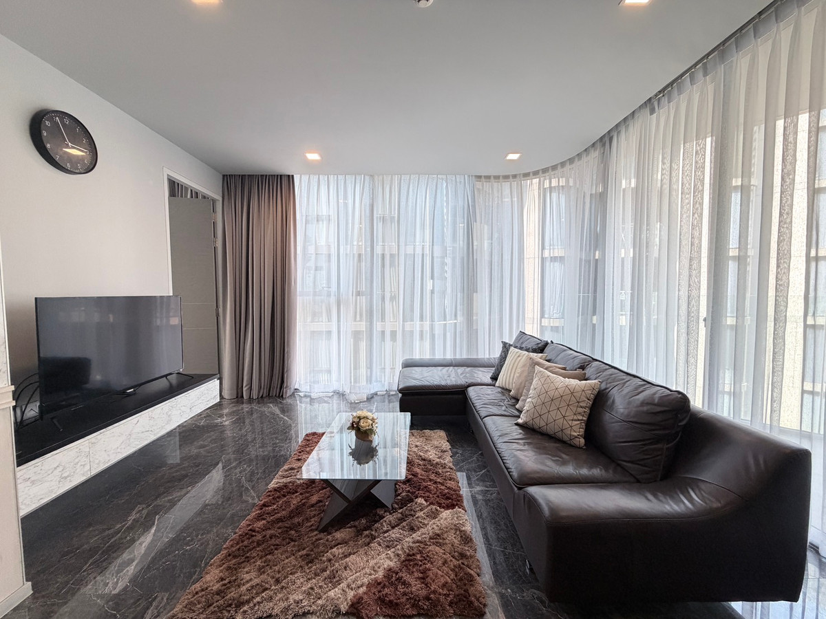 ให้เช่าคอนโดสุขุมวิท อโศก ทองหล่อ : ปล่อยเช่า คอนโดใกล้รถไฟฟ้า BTS พร้อมพงษ์ | Ashton Residence 41 | 3 ห้องนอน ใจกลางสุขุมวิท ห่างจาก Miracle Mall เพียง 400 ม.