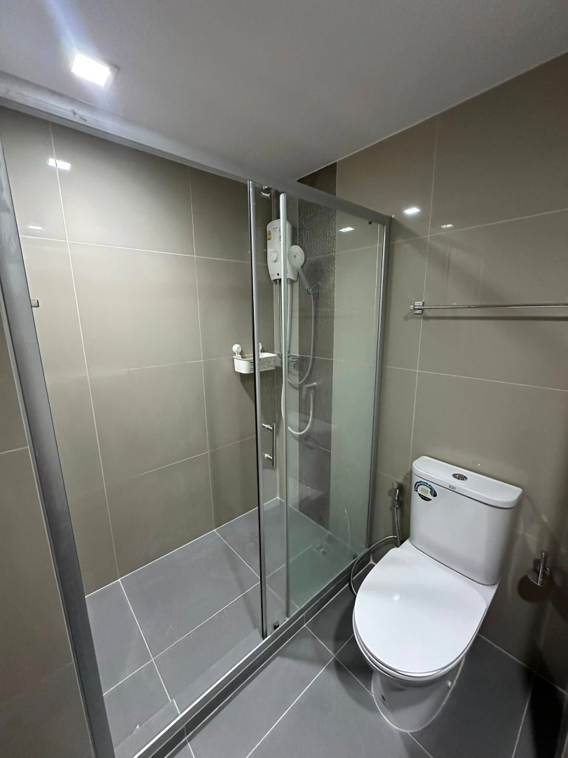 For RentCondoSapankwai,Jatujak : 🔥For Rent Now🔥 Ideo Phahonyothin - Chatuchak, beautiful 1-bedroom unit, next to BTS Saphan Khwai, near MRT Chatuchak, fully furnished, ready to move in. Prime location.