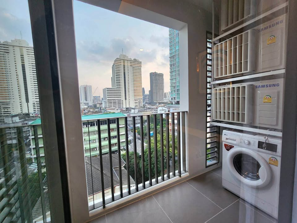 For RentCondoSiam Paragon ,Chulalongkorn,Samyan : 🔥For Rent Now🔥 Chapter Chula-Samyan, 2 Bedrooms, Luxurious Fully Furnished Unit with Built-in Furniture, 9th Floor, Unobstructed South-facing View, Near MRT Samyan (600 m), Close to Chulalongkorn University, Ready to Move In.