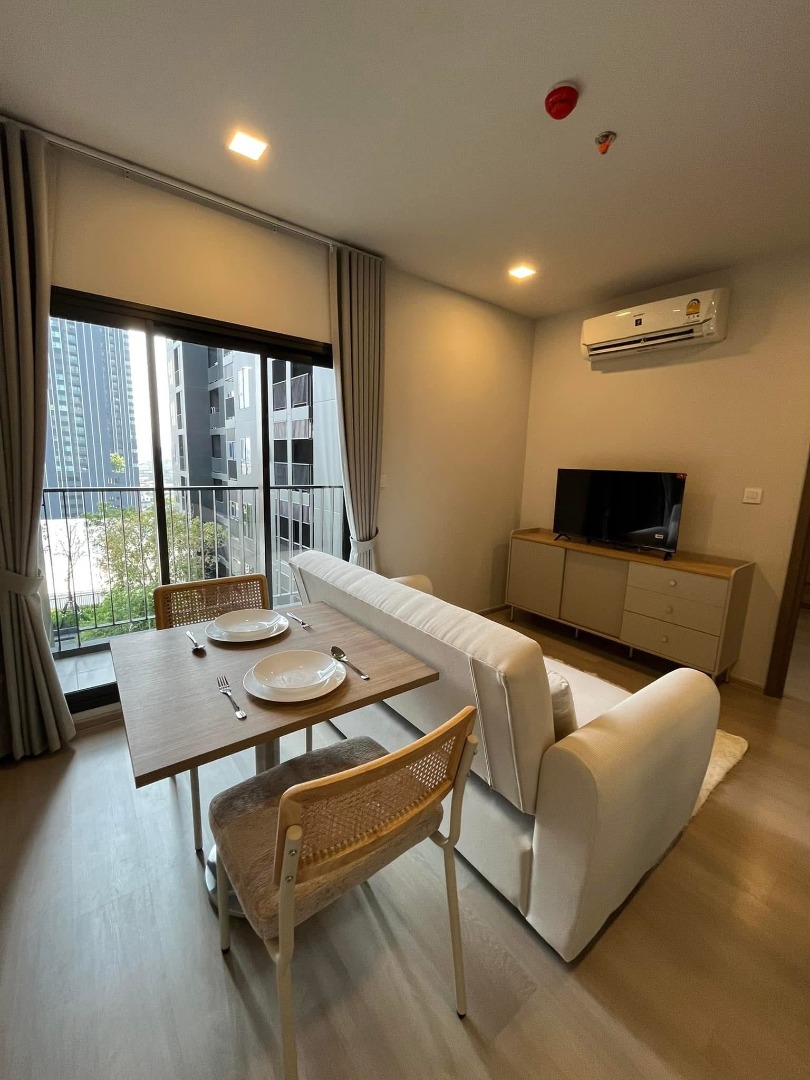 For RentCondoLadprao, Central Ladprao : 🔥For Rent Now🔥 Life Phahol - Ladprao, beautiful room, garden + city view, 11th floor, opposite Central Ladprao, next to BTS Ha Yaek Ladprao station, fully furnished, ready to move in.