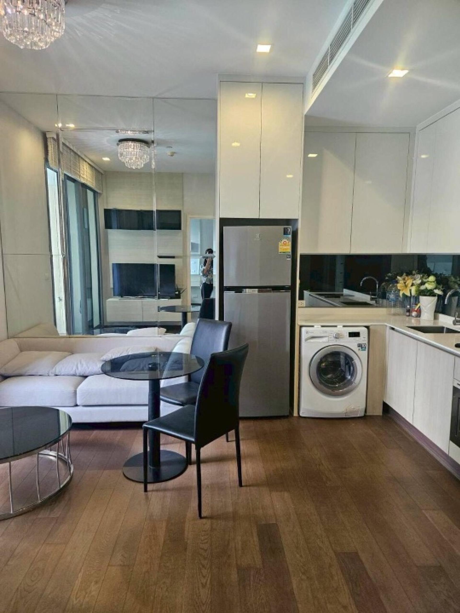 ให้เช่าคอนโดพระราม 9 เพชรบุรีตัดใหม่ RCA : For rent : 𝐂𝐨𝐧𝐝𝐨 𝗤 𝗔𝘀𝗼𝗸𝗲ให้เช่า คิว อโศก