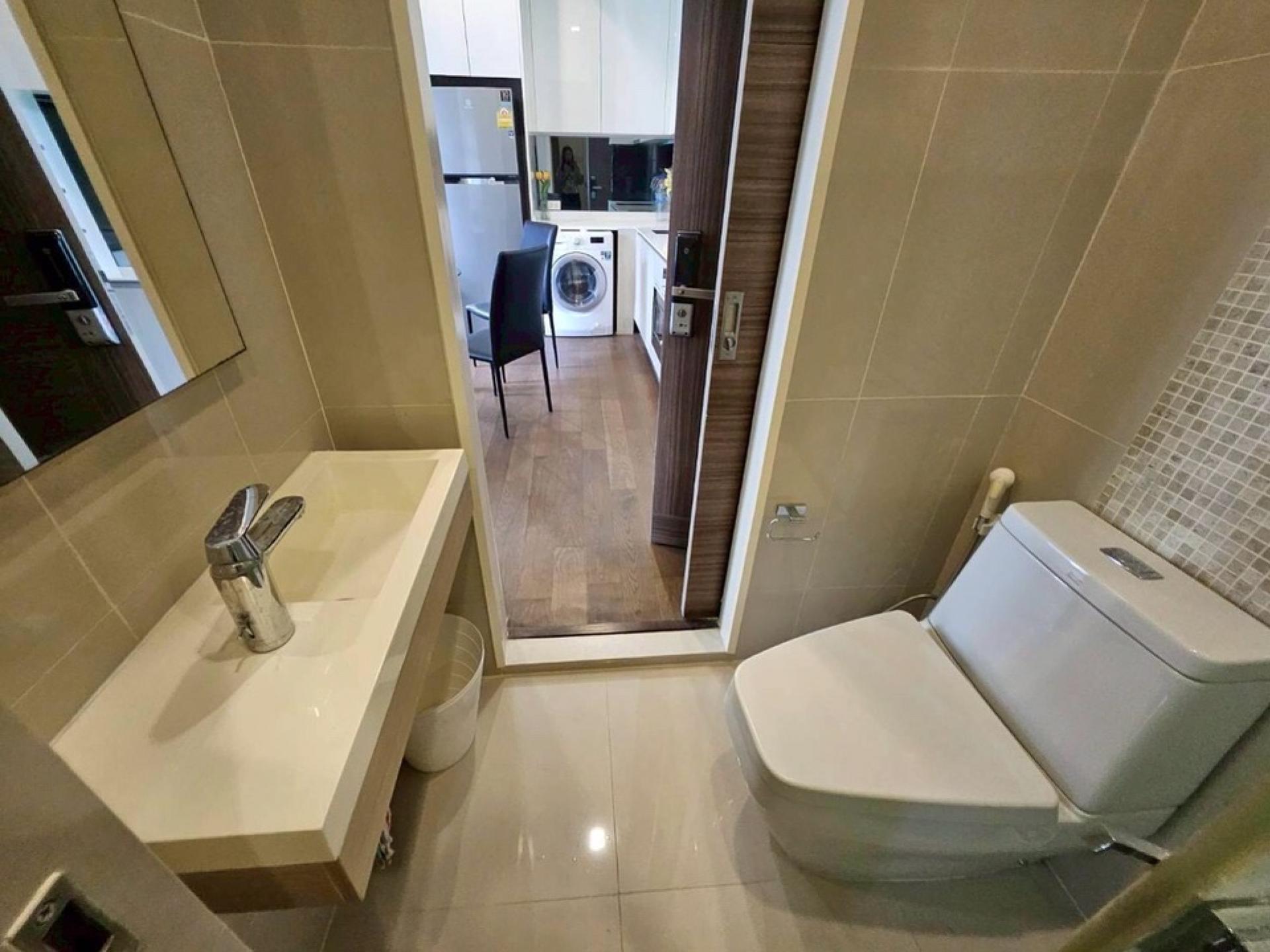 ให้เช่าคอนโดพระราม 9 เพชรบุรีตัดใหม่ RCA : For rent : 𝐂𝐨𝐧𝐝𝐨 𝗤 𝗔𝘀𝗼𝗸𝗲ให้เช่า คิว อโศก