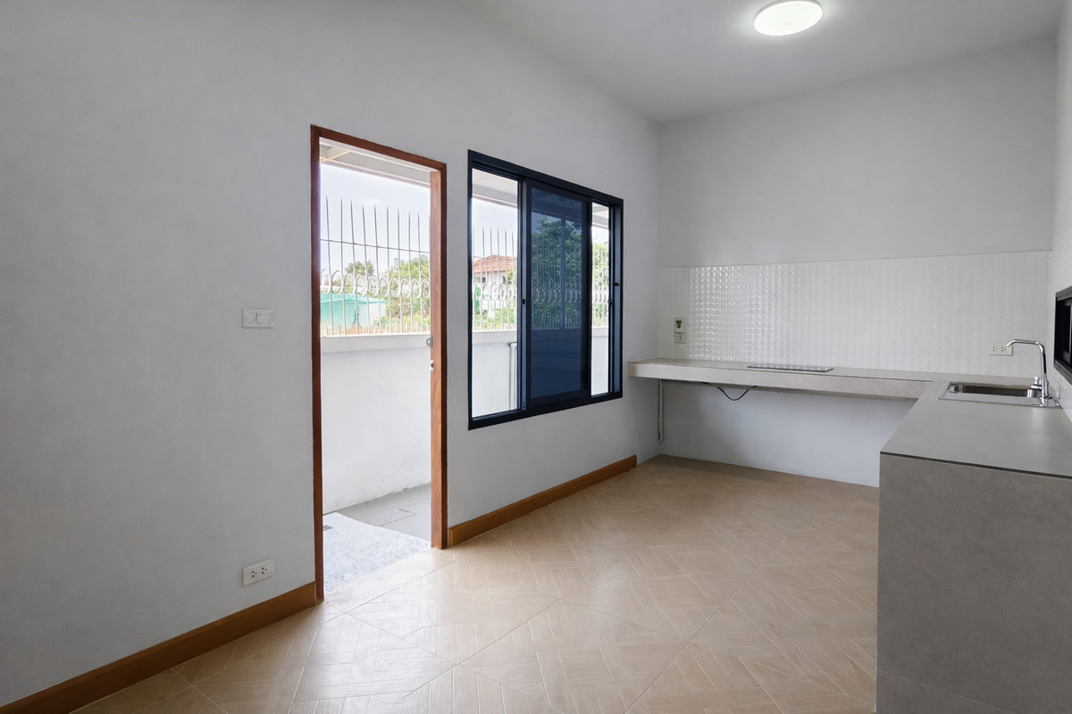 ขายบ้านปิ่นเกล้า จรัญสนิทวงศ์ : 🔥ขายบ้านเดี่ยว 2 หลัง ชั้นเดียวทำเลหน้าซอยใกล้ร้านค้า ใกล้ถนนใหญ่ ใกล้ รพ.รักษ์ข้อ🔥ปากซอยหมู่บ้านพิบูลย์ จรัญฯ 35 บ้านอยู่แทบติดถนน ไม่ต้องเข้าลึก ไม่ต้องหลง ใครทำธุรกิจ = ลูกค้าเห็นก่อนใคร