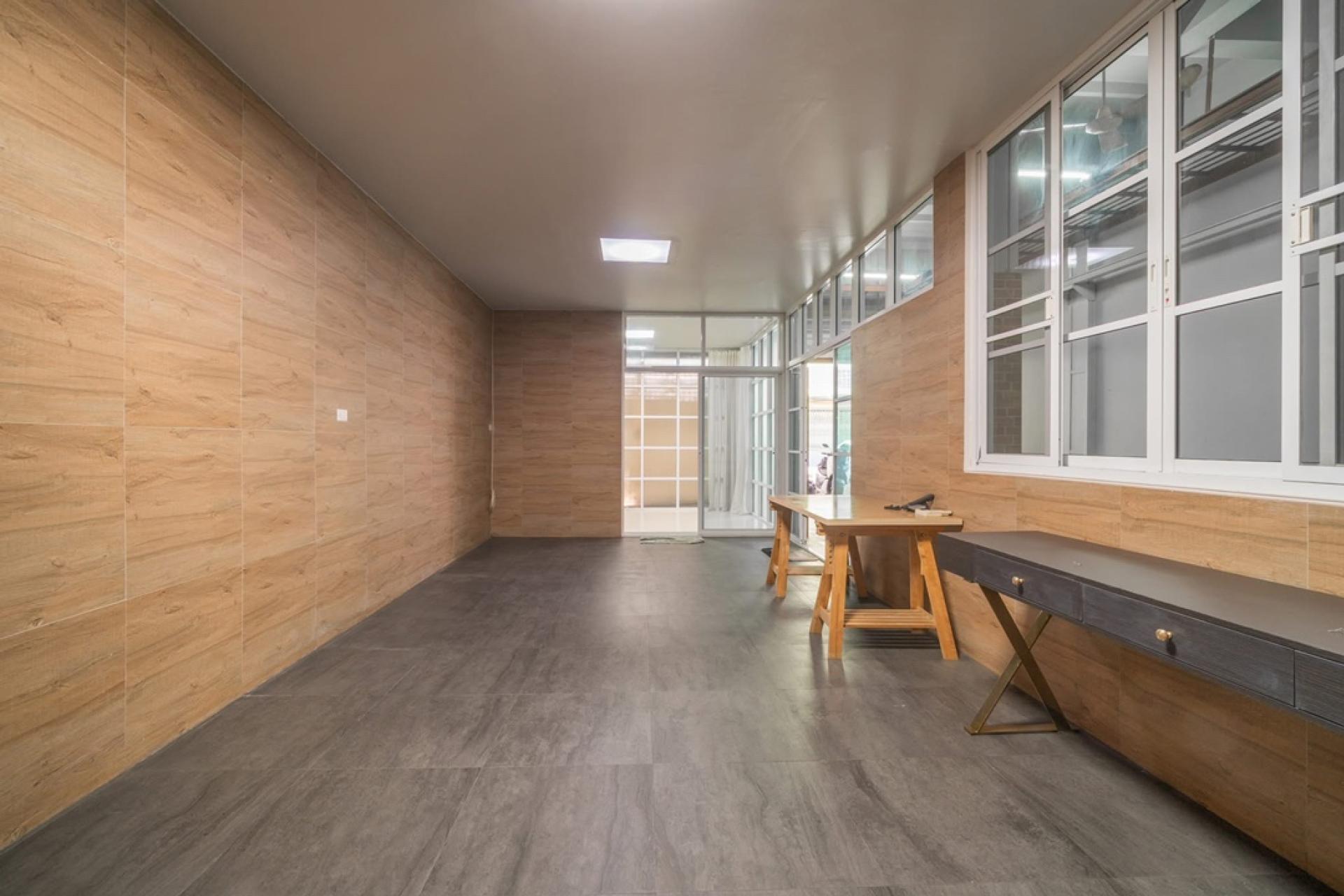 For RentShop HouseRama3 (Riverside),Satupadit : Commercial building for rent, 2 units, 4 floors, 576 sq m., Rama 3 location.