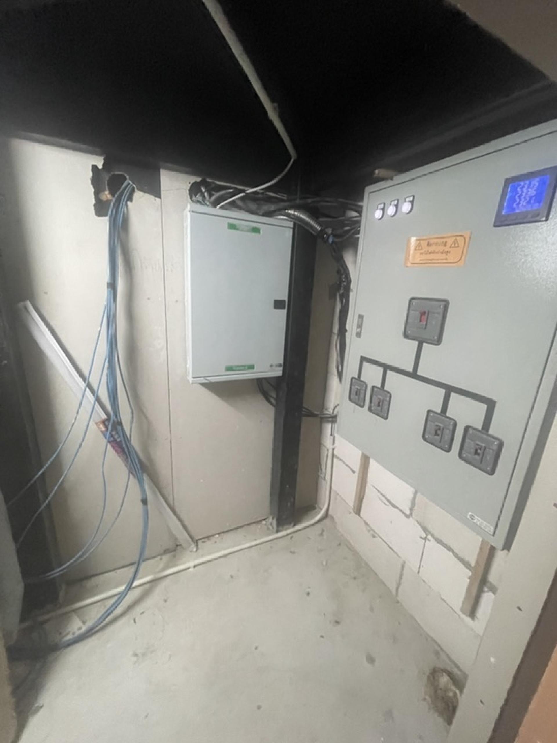 For SaleShop HouseSukhumvit, Asoke, Thonglor : Commercial building for sale Next to Sukhumvit Road
2 couples looking for 4 and a half floors, hit through near BTS Phra Khanong, good condition.