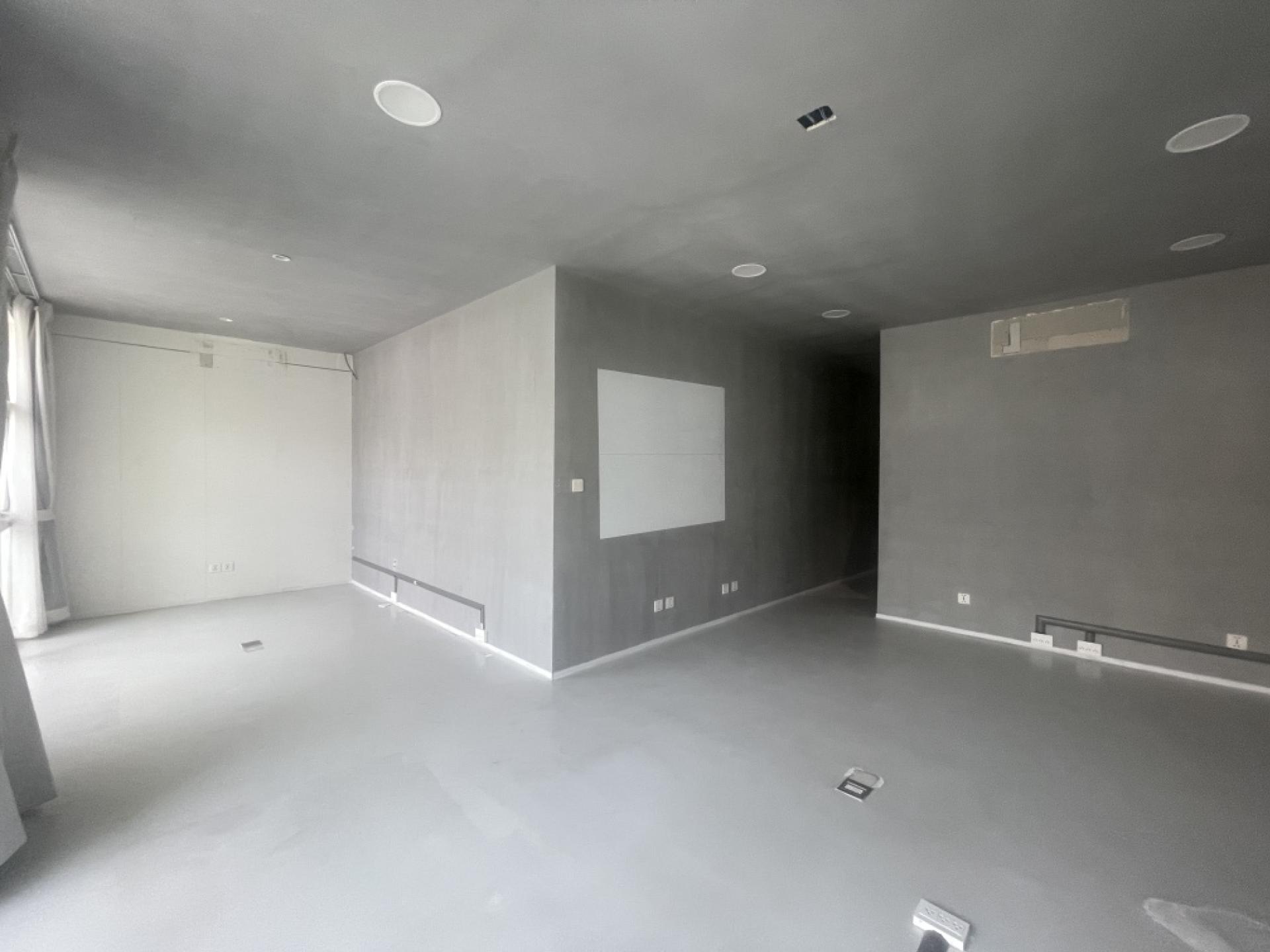 For SaleShop HouseSukhumvit, Asoke, Thonglor : Commercial building for sale Next to Sukhumvit Road
2 couples looking for 4 and a half floors, hit through near BTS Phra Khanong, good condition.