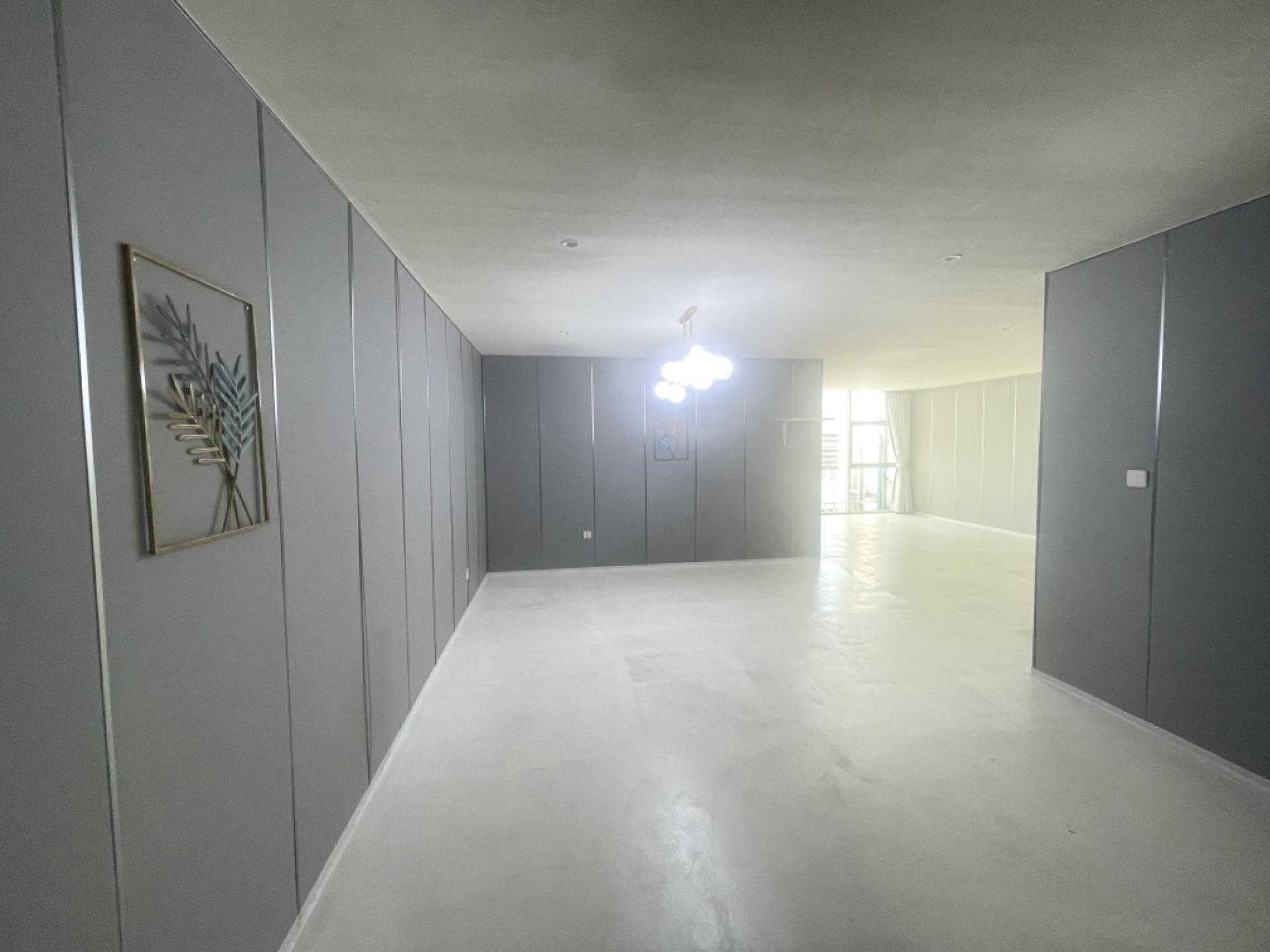 For SaleShop HouseSukhumvit, Asoke, Thonglor : Commercial building for sale Next to Sukhumvit Road
2 couples looking for 4 and a half floors, hit through near BTS Phra Khanong, good condition.