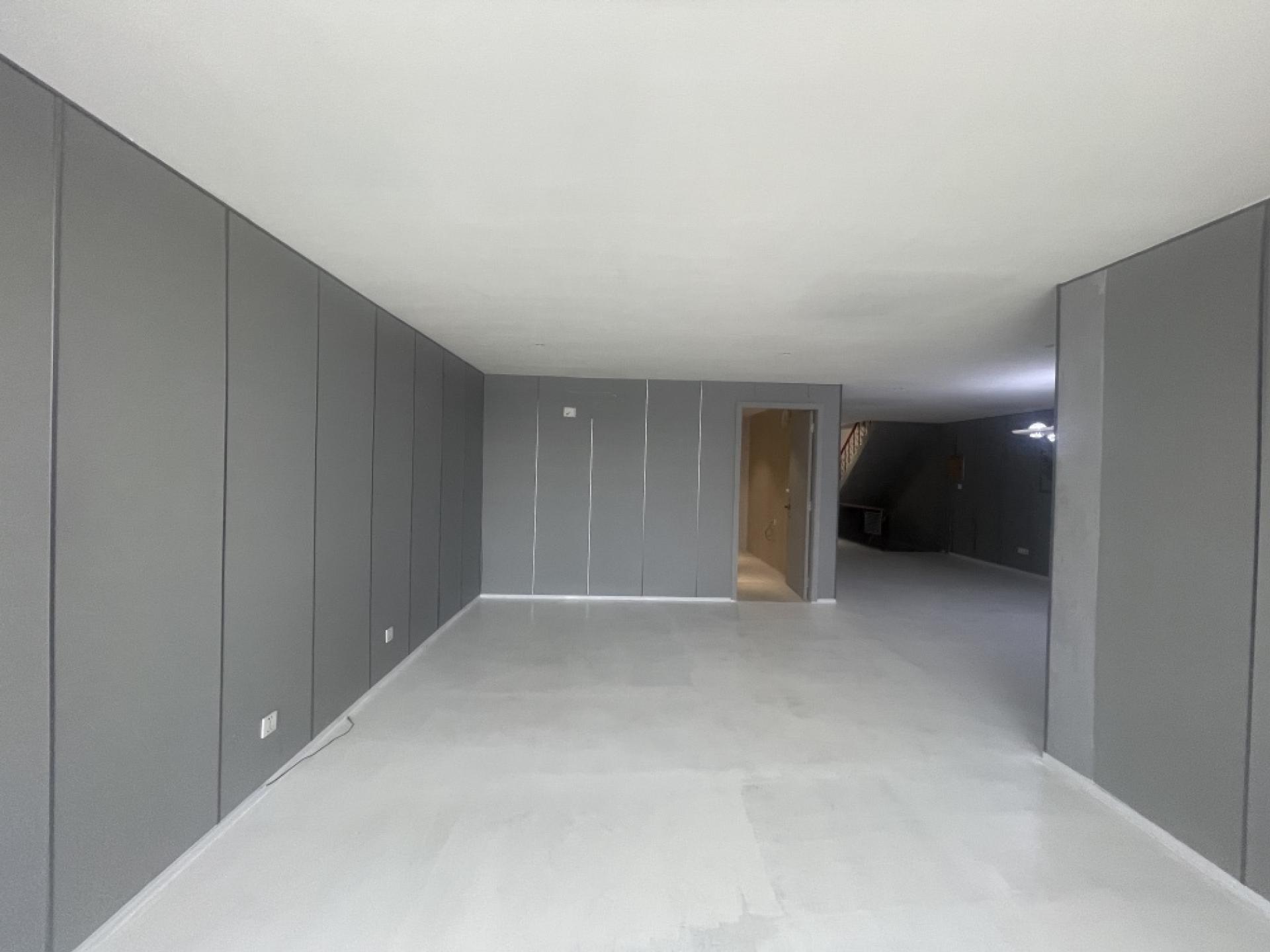 For SaleShop HouseSukhumvit, Asoke, Thonglor : Commercial building for sale Next to Sukhumvit Road
2 couples looking for 4 and a half floors, hit through near BTS Phra Khanong, good condition.