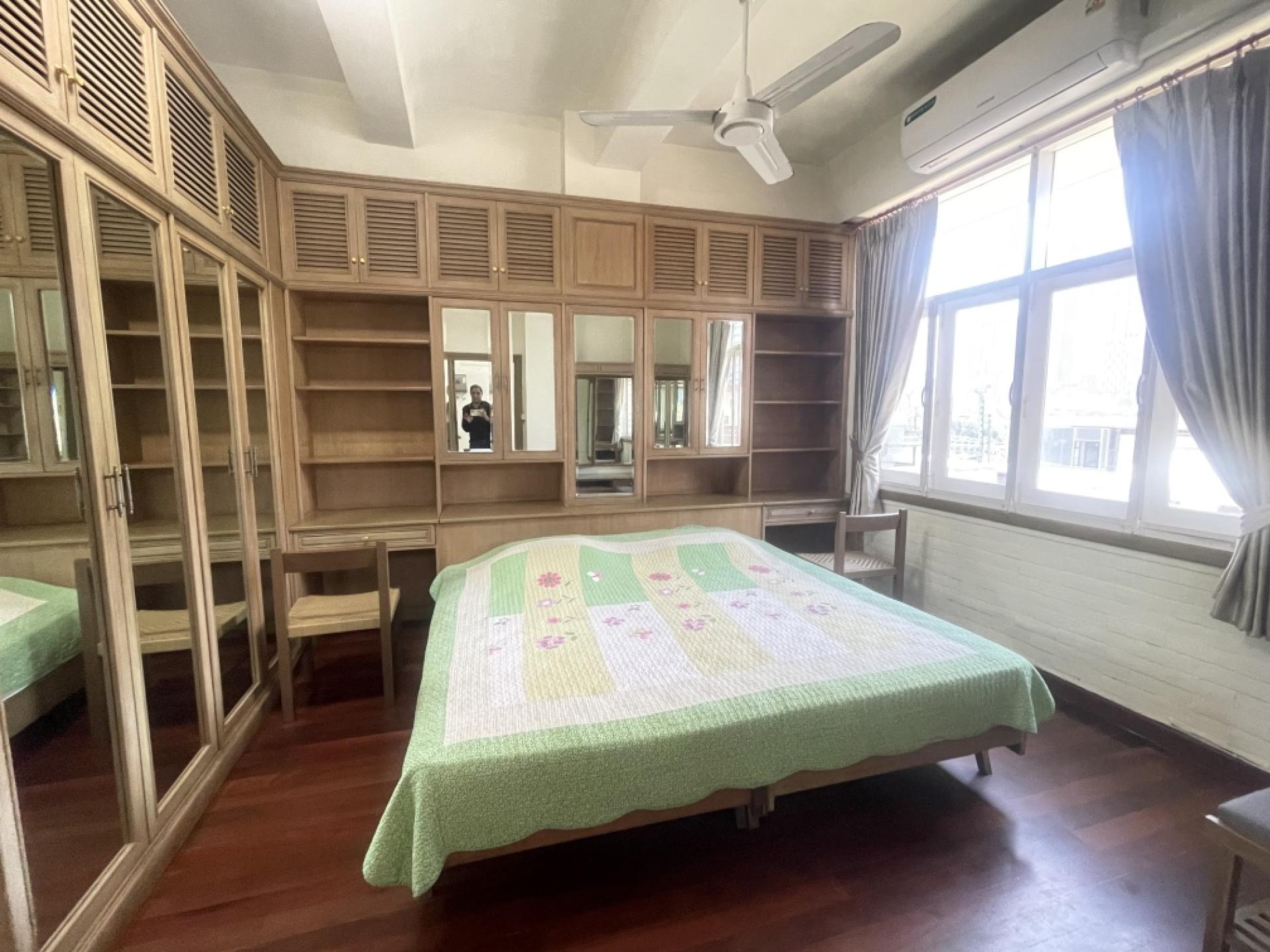 For RentCondoWitthayu, Chidlom, Langsuan, Ploenchit : Condo for rent, Lang Suan location, 70 sq m., 1 bedroom, 1 bathroom, 7th floor, near BTS Chidlom, MRT Lumpini, good condition, ready to move in, pets friendly.
