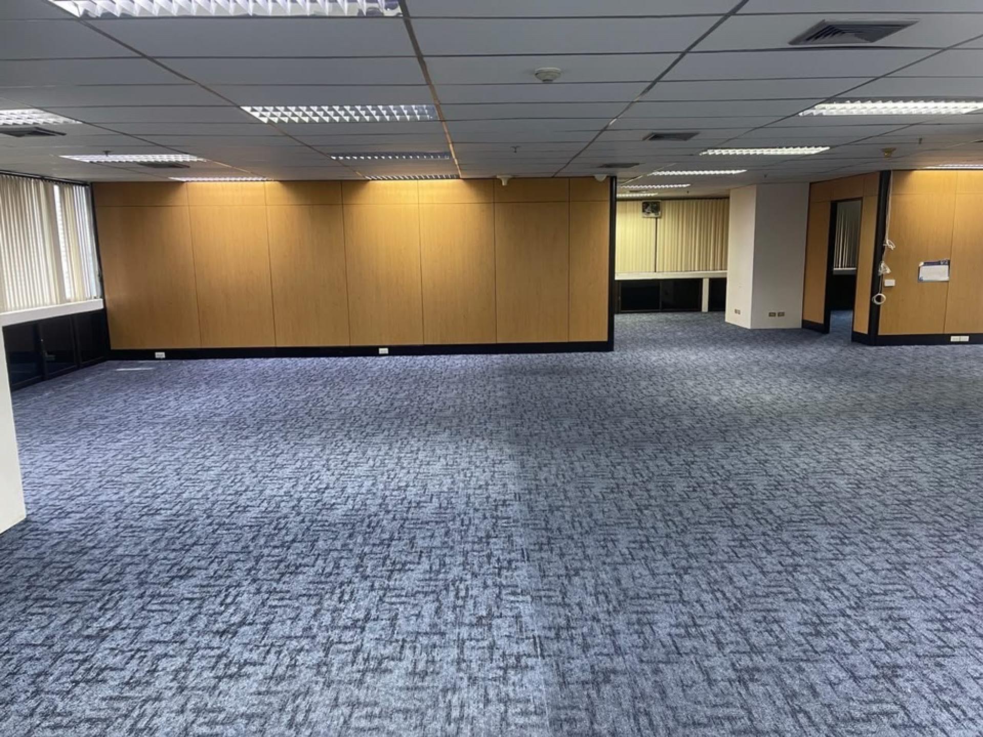 For RentOfficeSukhumvit, Asoke, Thonglor : Office for rent, 269 sq m., 14th floor. 
Area near BTS Asoke intersection, MRT Sukhumvit