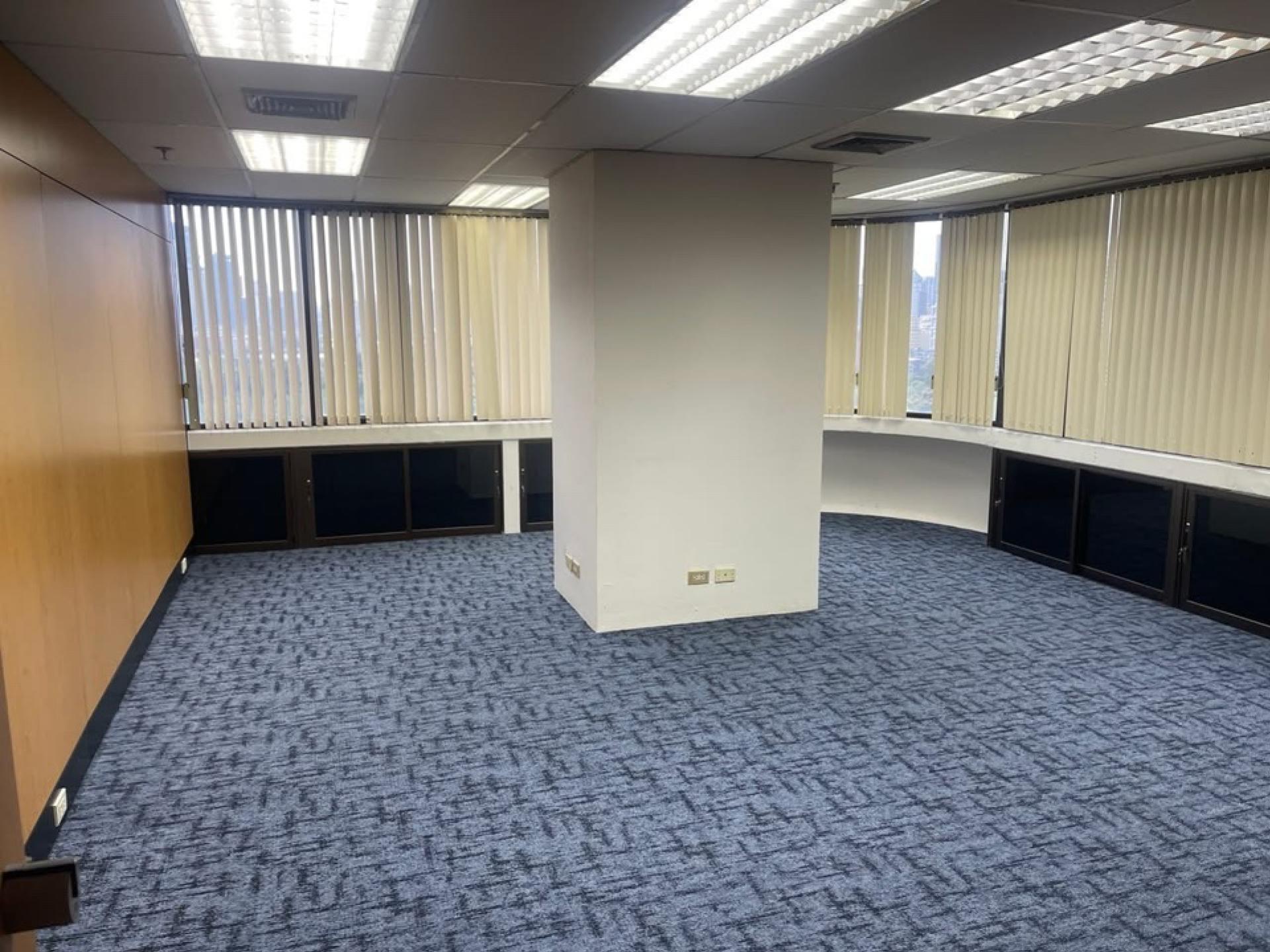For RentOfficeSukhumvit, Asoke, Thonglor : Office for rent, 269 sq m., 14th floor. 
Area near BTS Asoke intersection, MRT Sukhumvit