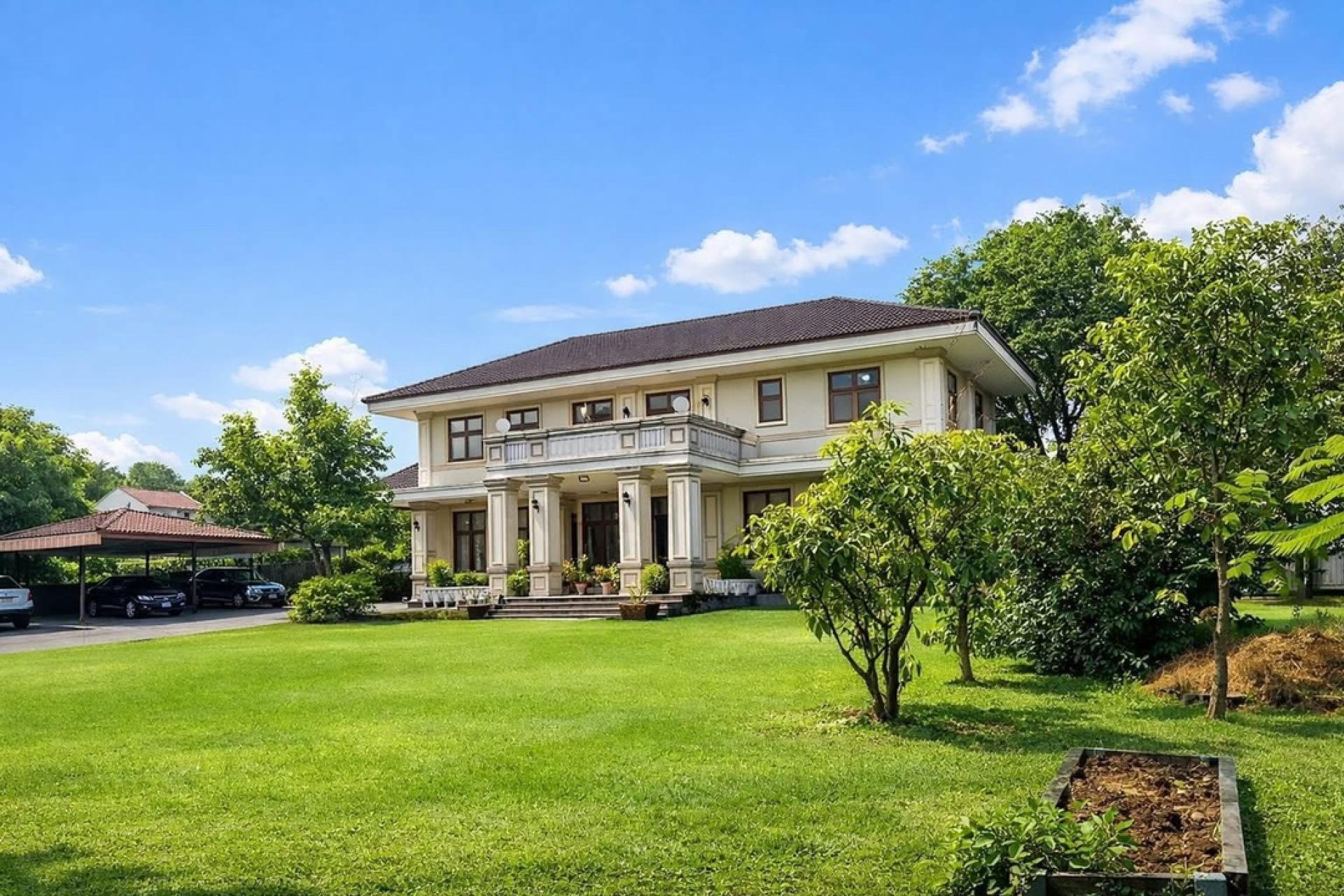 ขายบ้านนวมินทร์ รามอินทรา : ขายเดี่ยว หมู่บ้านนวธานี เสรีไทย 587ตรว. 730ตรม.