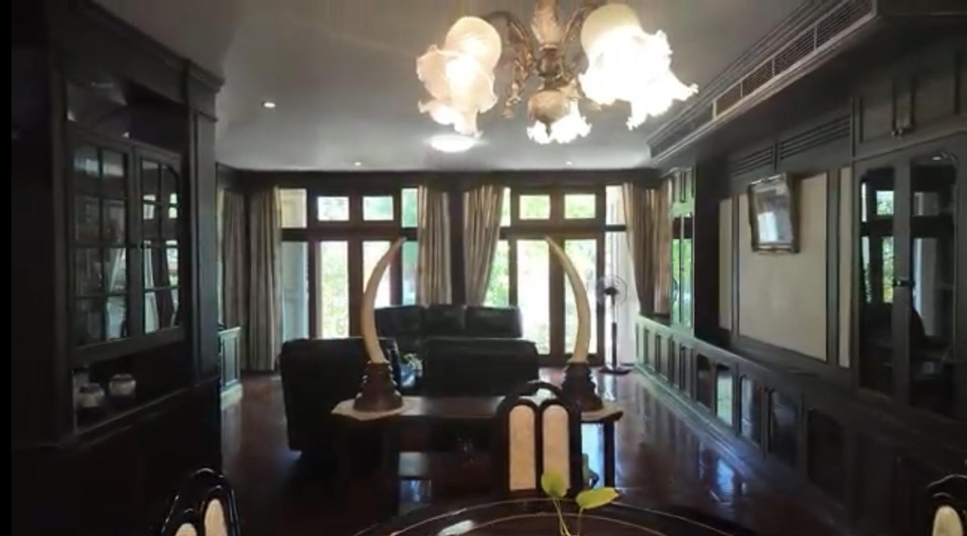 ขายบ้านนวมินทร์ รามอินทรา : ขายเดี่ยว หมู่บ้านนวธานี เสรีไทย 587ตรว. 730ตรม.