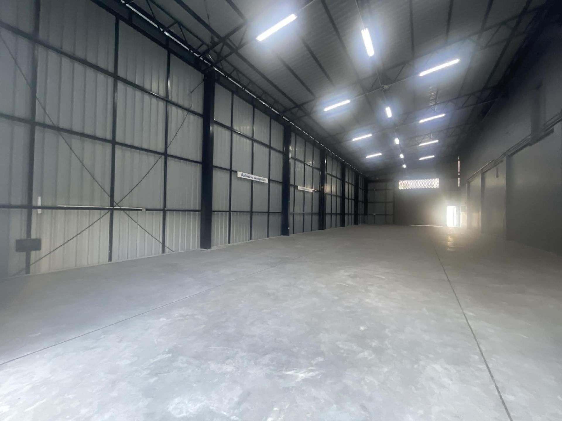 For RentWarehouseRama3 (Riverside),Satupadit : Warehouse on ground for rent, location Rama 3, 285 sqm.