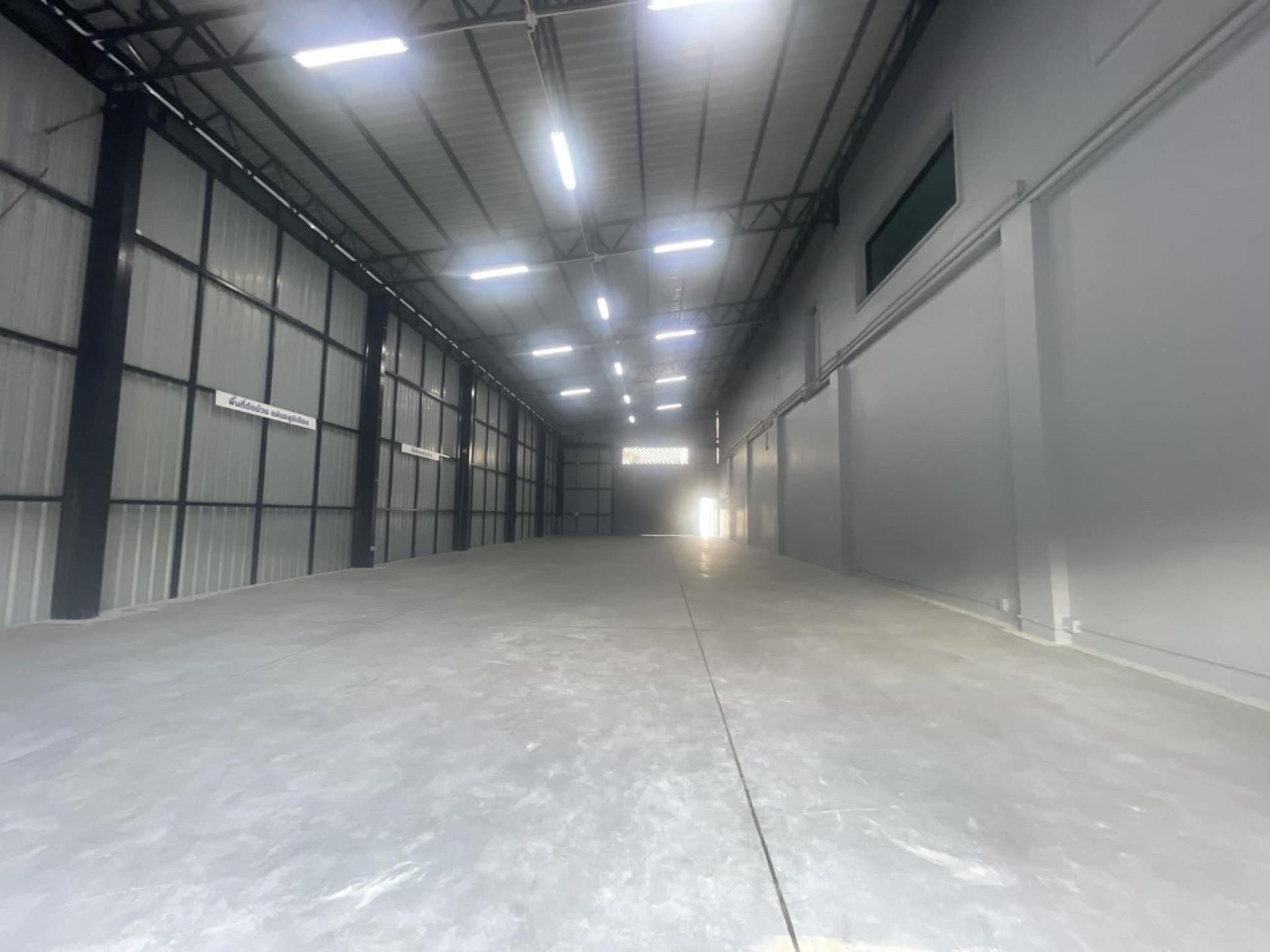 For RentWarehouseRama3 (Riverside),Satupadit : Warehouse on ground for rent, location Rama 3, 285 sqm.