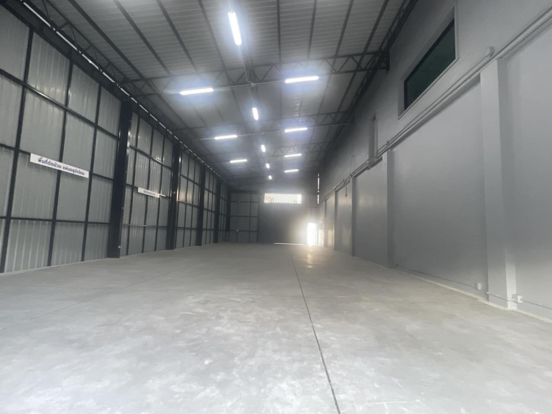 For RentWarehouseRama3 (Riverside),Satupadit : Warehouse on ground for rent, location Rama 3, 285 sqm.