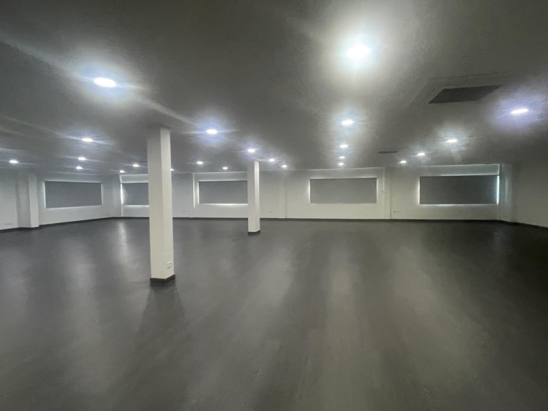 ให้เช่าสำนักงานพระราม 3 สาธุประดิษฐ์ : ให้เช่าสำนักงานชั้น2 340ตรม. ไม่มีเฟอร์นิเจอร์ ทำเล พระราม3