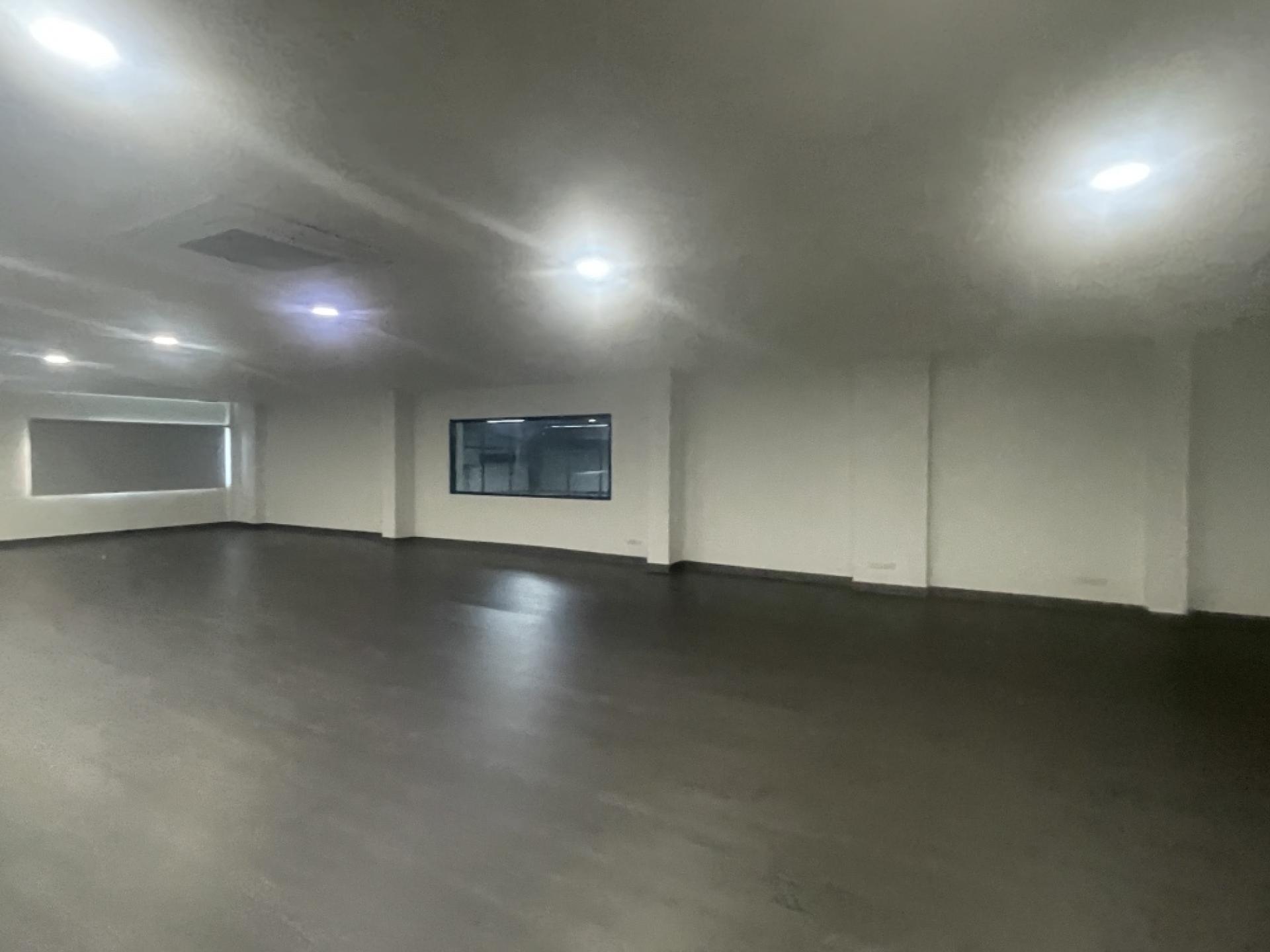 ให้เช่าสำนักงานพระราม 3 สาธุประดิษฐ์ : ให้เช่าสำนักงานชั้น2 340ตรม. ไม่มีเฟอร์นิเจอร์ ทำเล พระราม3