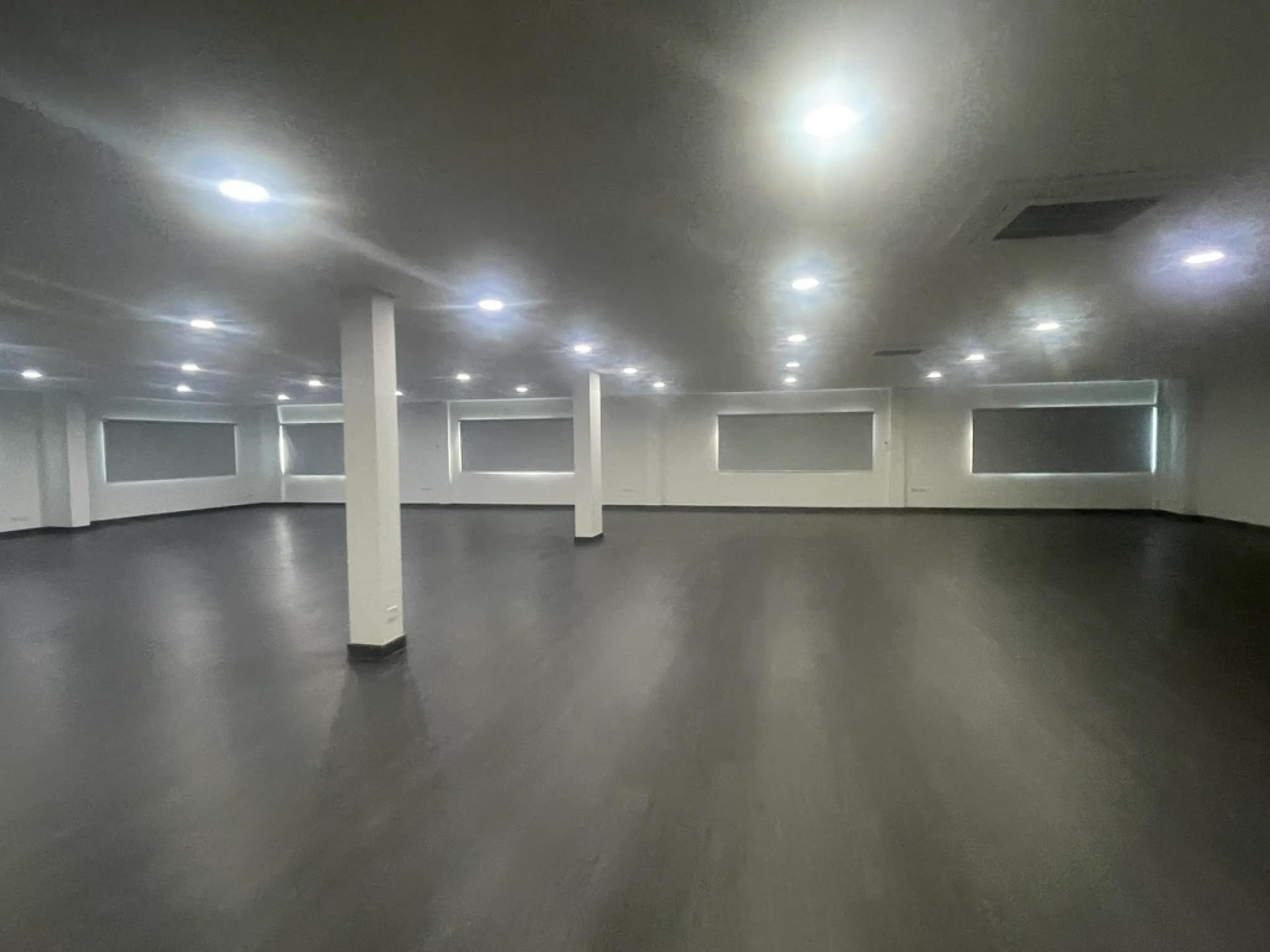 ให้เช่าสำนักงานพระราม 3 สาธุประดิษฐ์ : ให้เช่าสำนักงานชั้น2 340ตรม. ไม่มีเฟอร์นิเจอร์ ทำเล พระราม3