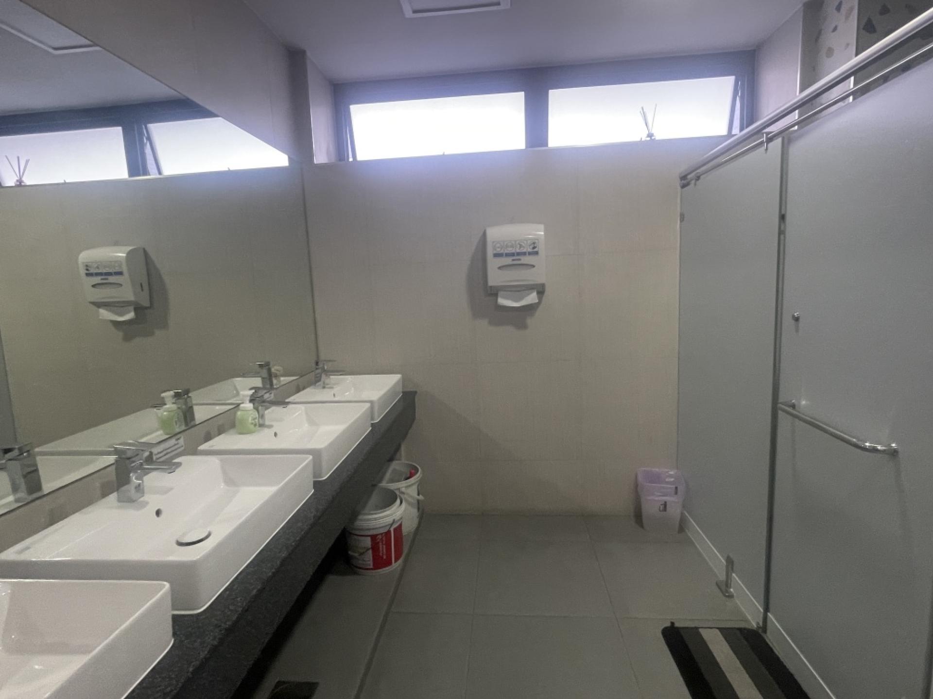 ให้เช่าสำนักงานพระราม 3 สาธุประดิษฐ์ : ให้เช่าสำนักงานชั้น2 340ตรม. ไม่มีเฟอร์นิเจอร์ ทำเล พระราม3