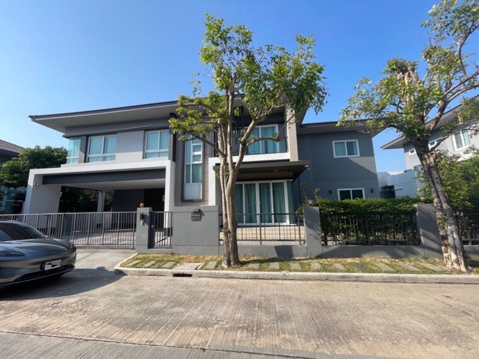 ขายบ้านบางนา แบริ่ง ลาซาล : ขายบ้านเดี่ยวหรู โครงการลัดดารมย์ บางนา