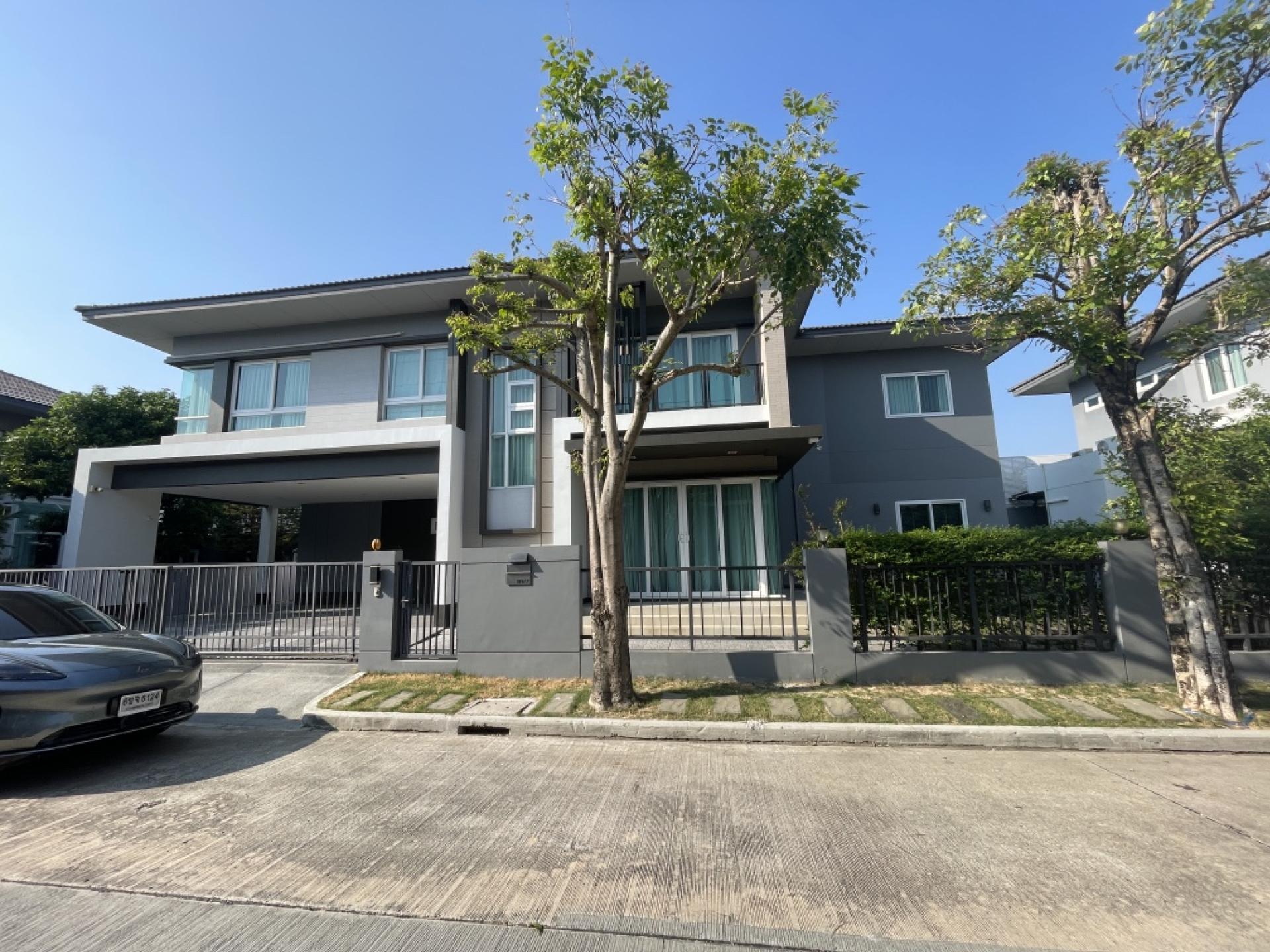 ขายบ้านบางนา แบริ่ง ลาซาล : ขายบ้านเดี่ยวหรู โครงการลัดดารมย์ บางนา