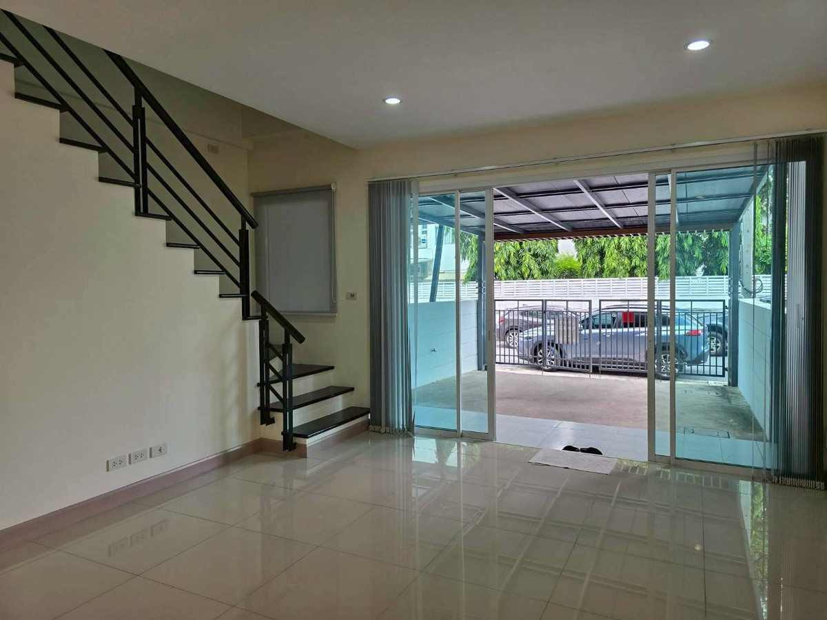 ให้เช่าทาวน์โฮมโชคชัย4 ลาดพร้าว71 : 💥CP-10581💥ว่าง ให้ เช่า  ทาวน์โฮม 3 ชั้น โครงการ ฟีล ลาดพร้าว 71👉แอดไลน์ @goodcondo