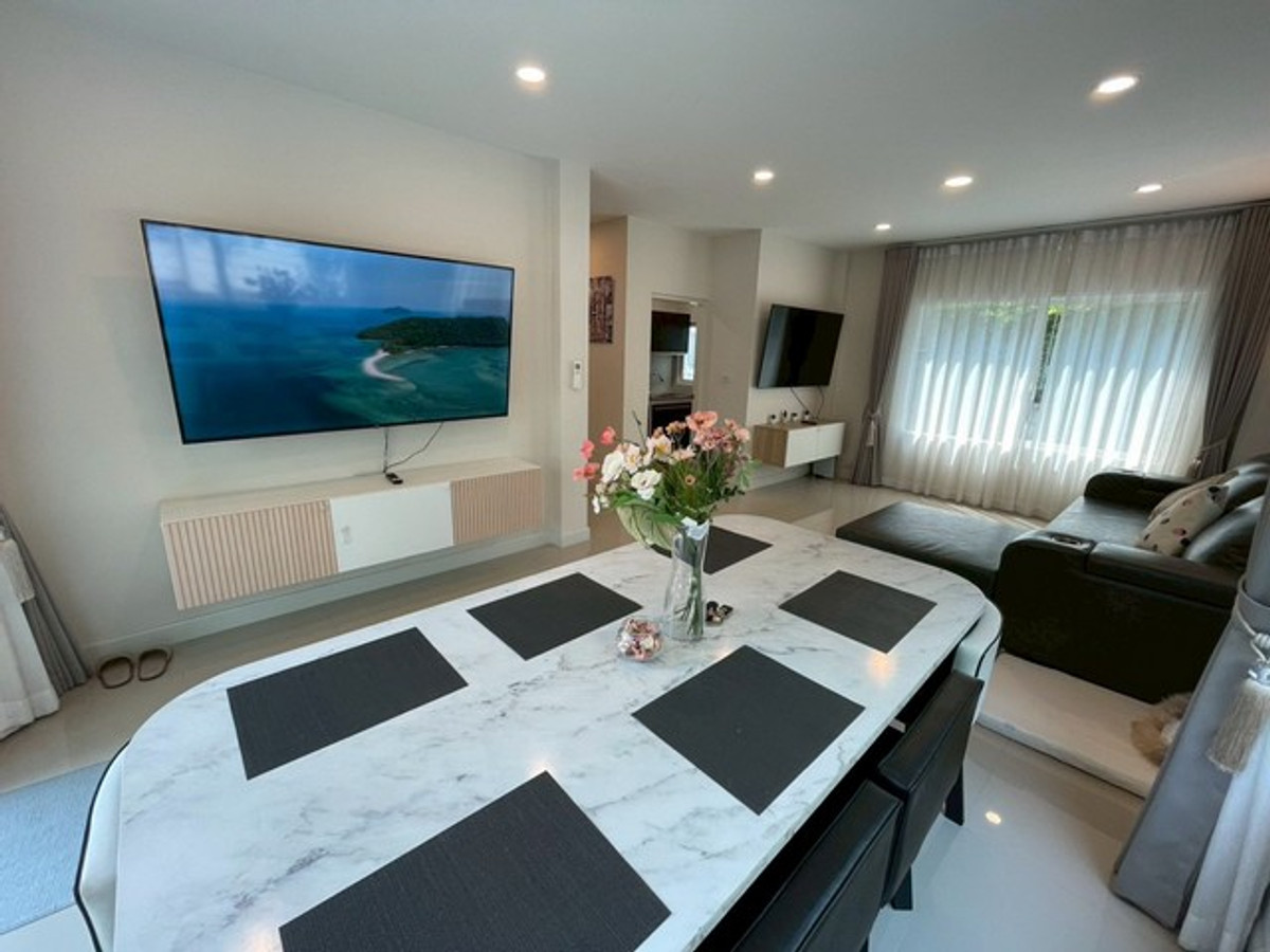 ให้เช่าบ้านบางนา แบริ่ง ลาซาล : HR3349ให้เช่า Centro บางนา-วงแหวน หลังมุม บ้านเดี่ยวไซส์ใหญ่ เฟอร์ครบพร้อมอยู่ | ใกล้ Mega Bangna 