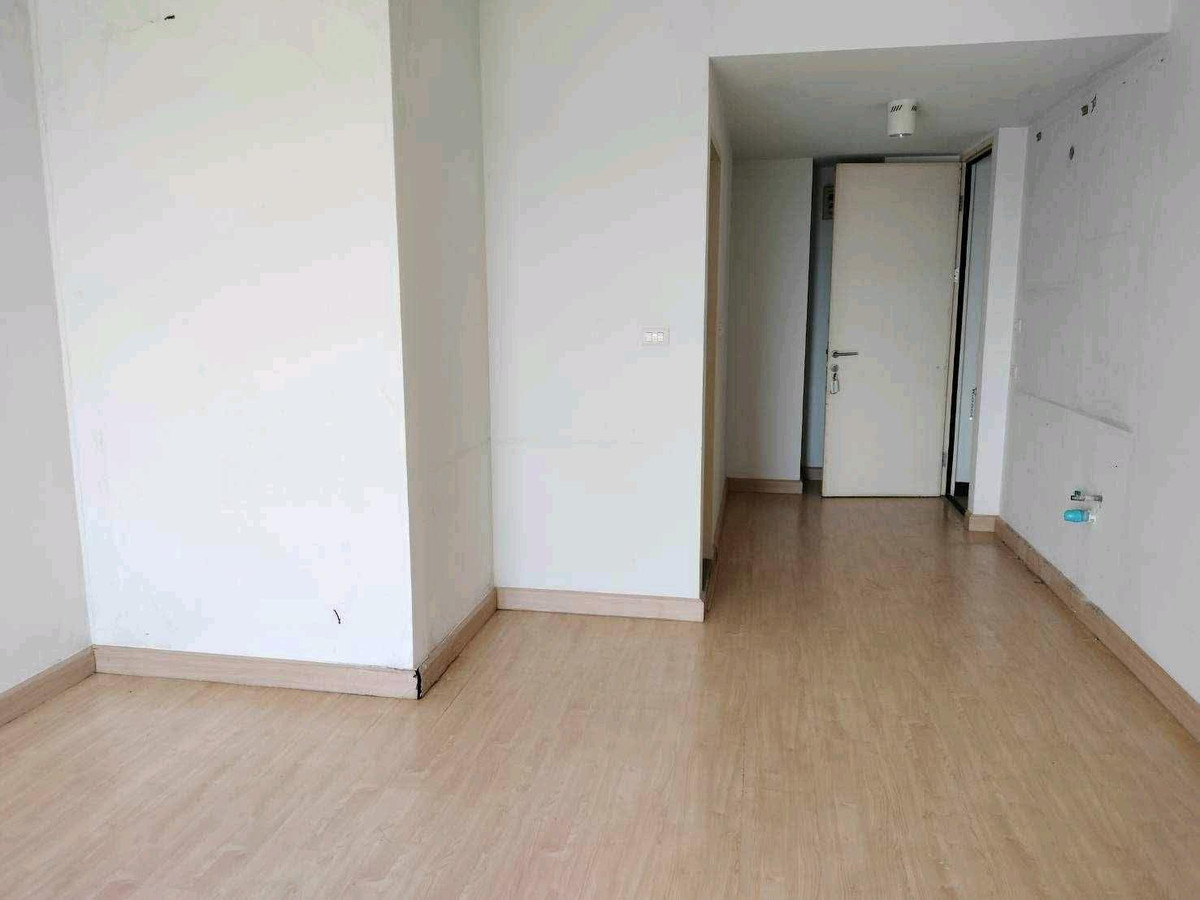 ขายคอนโดลาดกระบัง สุวรรณภูมิ : ขายด่วน!!! คอนโด Iris Avenue อ่อนนุช - วงแหวน ตึก 5 ชั้น 7 ขนาด 28.00 ตร.ม. ราคา 950,000 บาท