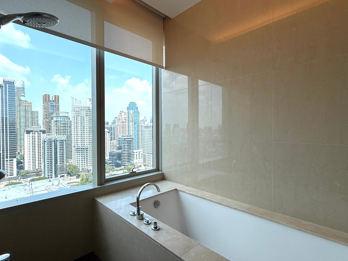 ให้เช่าคอนโดวิทยุ ชิดลม หลังสวน : คอนโด super luxury 3 ห้องนอน บนถนนราชดำริ 