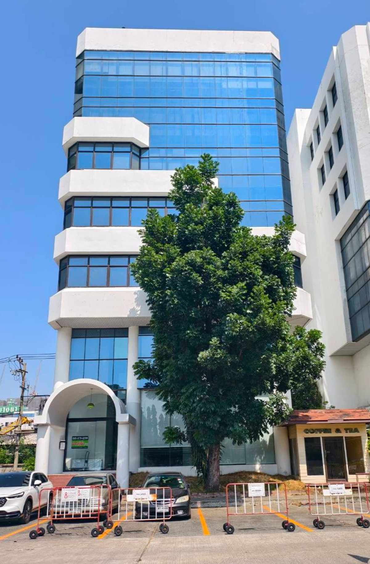 OfficeBangna, Bearing, Lasalle : Prime 7-Story Office Building for Sale/Rent – Strategic Front-Unit Location in Bangna-Trad 34
