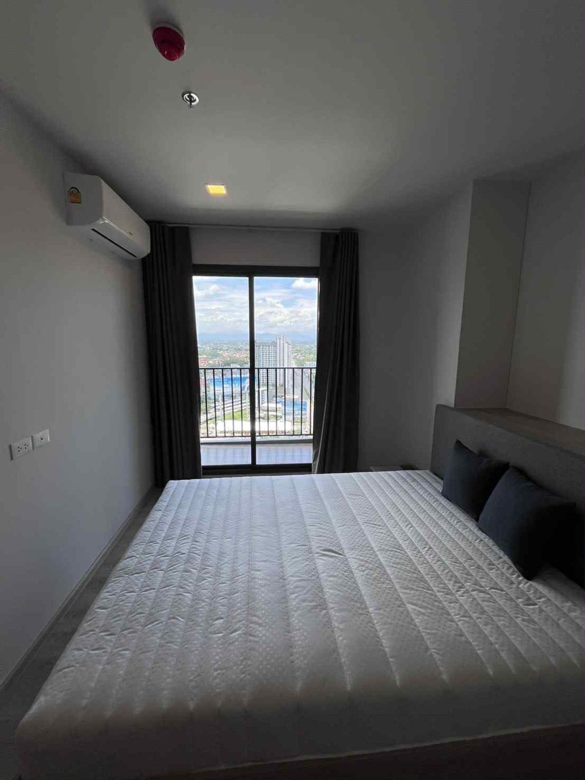 For RentCondoChiang Mai : 📍 Condo for Rent – The Base Chiang Mai (27th Floor)