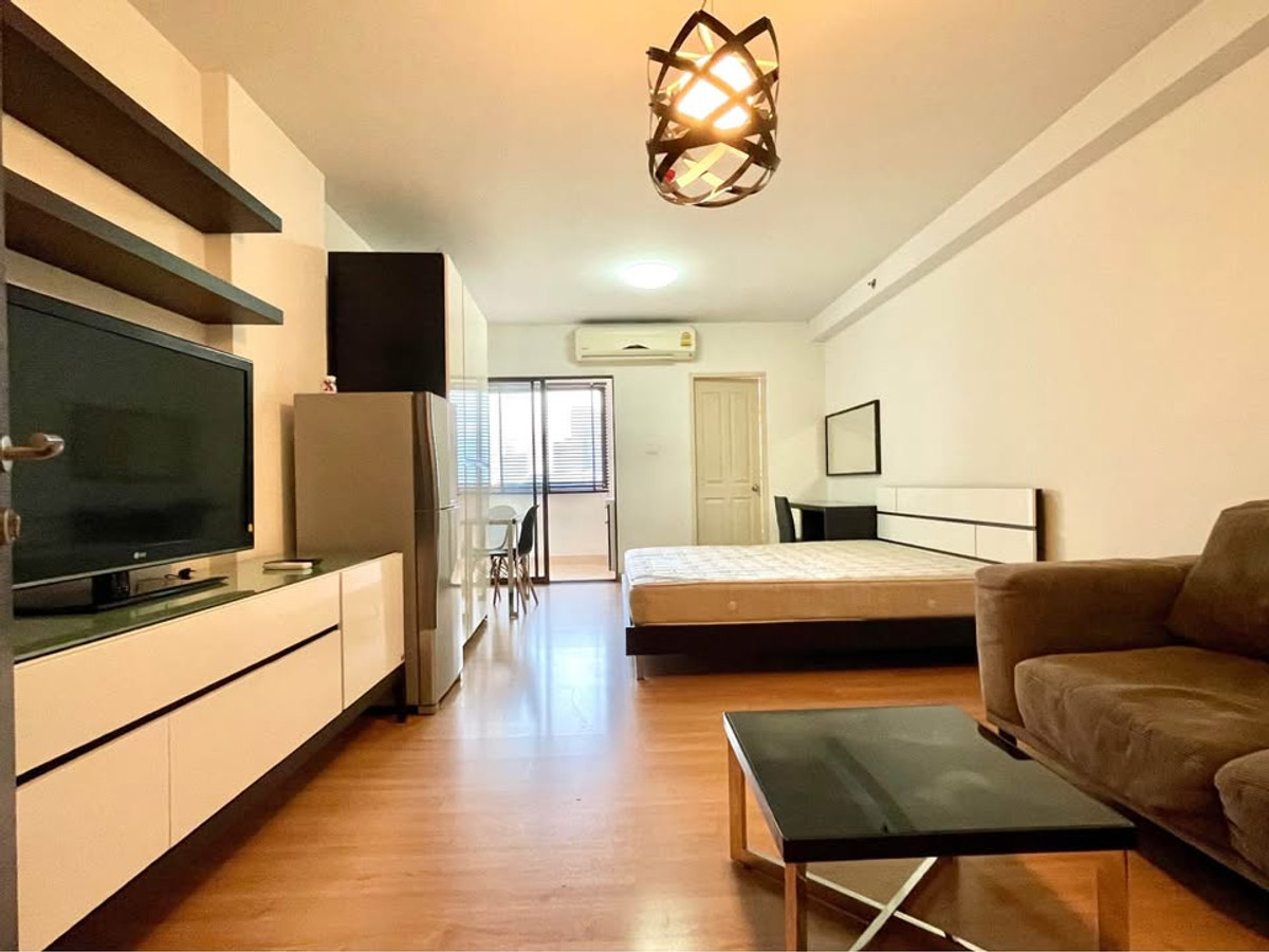 For RentCondoRamkhamhaeng, Hua Mak : 🔥 For rent Supalai City Resort Ramkhamhaeng 🔥 📍 Ramkhamhaeng location | next to The Mall Ramkhamhaeng 🛍️
