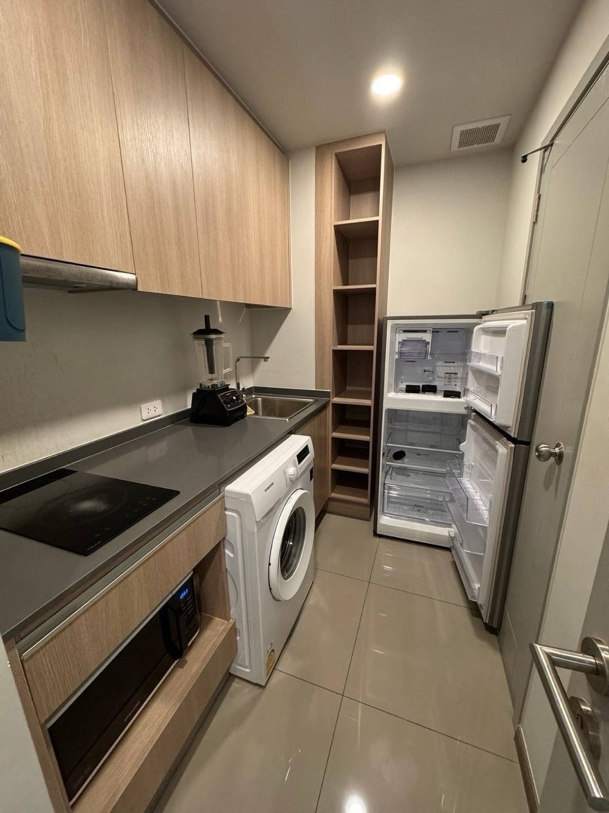 For RentCondoBang Sue, Wong Sawang, Tao Pun : 🔥Rare Item! Chapter one flow Bangpo, 1 bedroom, river view + 1 car parking space, the best value in this area.