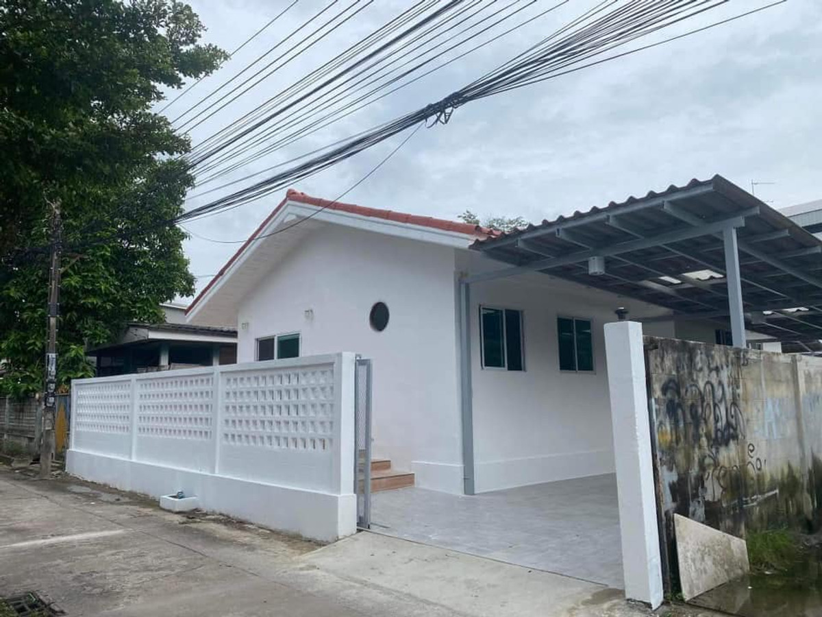 ขายบ้านโชคชัย4 ลาดพร้าว71 : บ้านเดี่ยว ซอยนาคนิวาส 21 / 2 ห้องนอน (ขาย), Single House Soi Nakniwat 21 / 2 Bedrooms (FOR SALE) FAHS049