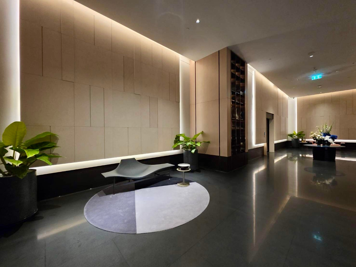 For SaleCondoWitthayu, Chidlom, Langsuan, Ploenchit : EI8TEEN SEVEN One Bangkok: 2bed 2.5bath 135sqm. 41,000,000 Am: 0656199198