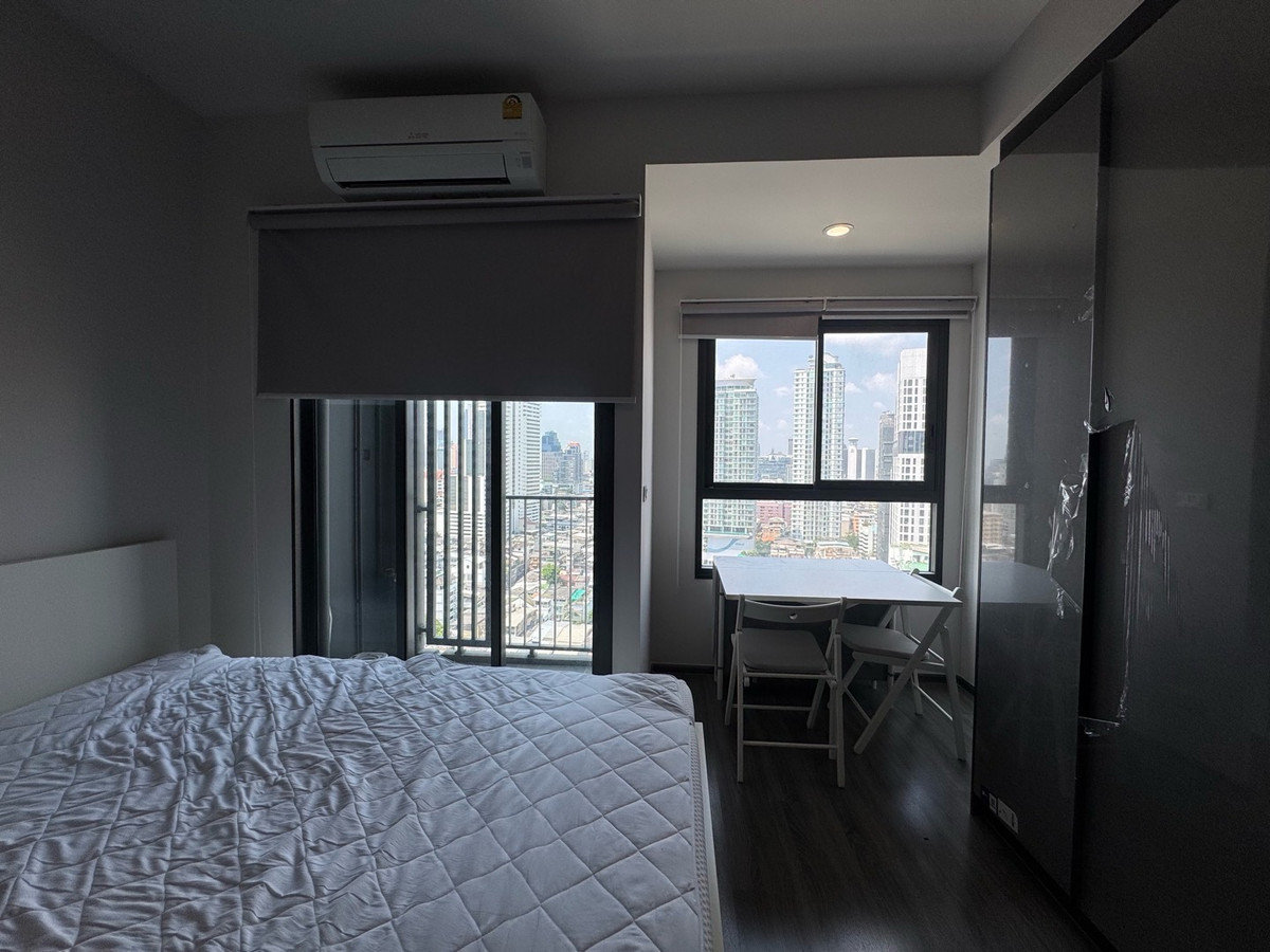 ให้เช่าคอนโดสยาม จุฬา สามย่าน : อยู่กลางเมืองแบบ “ใช้ชีวิตง่ายทุกวัน” 🌆✨
แค่ก้าวออกจากห้อง…ทุกอย่างก็ใกล้คุณ
🛏 Studio 📏 29sq.m.💰 23,000/เดือน
📞Phat 064-642-8664