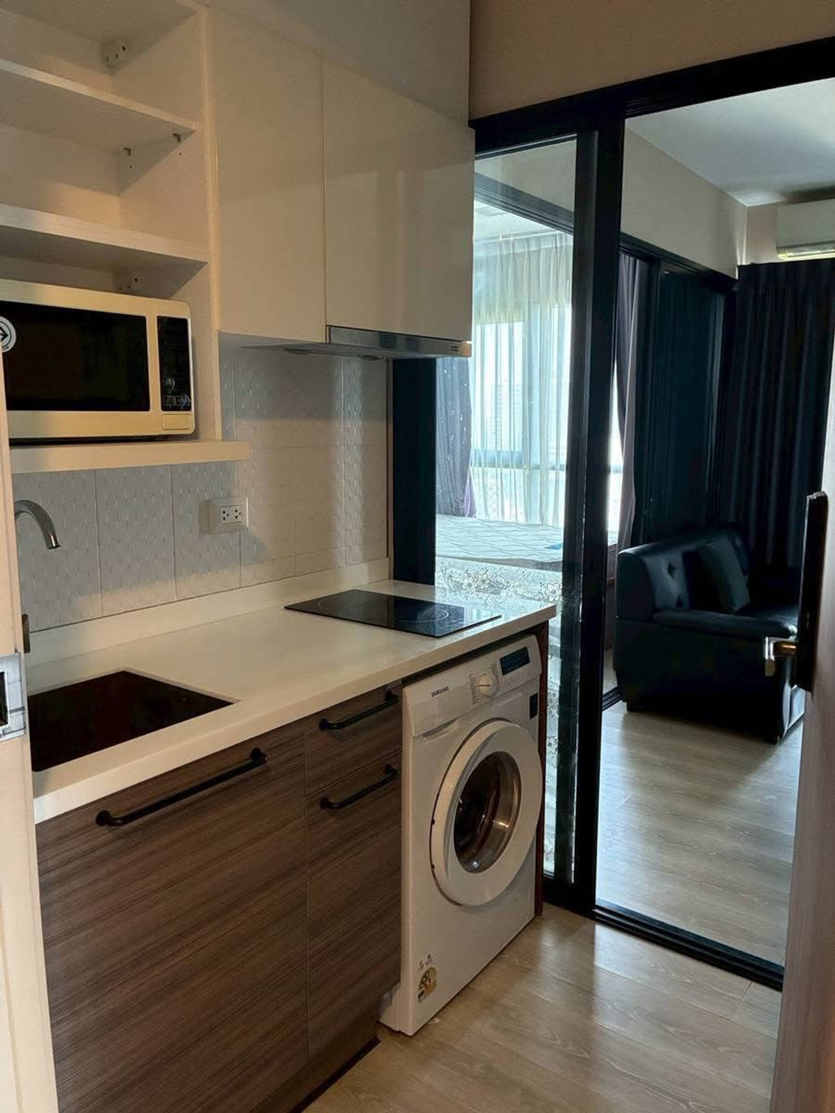 For SaleCondoRama9, Petchburi, RCA : ⚡️Flash Deal⚡️ Condoletmidst rama9 🔥29 sqm 1B1B💫2,749,000 🔥 Eye-popping price. If interested, contact Putter⚡️ 0928895628 Line:plustor_ss⚡️