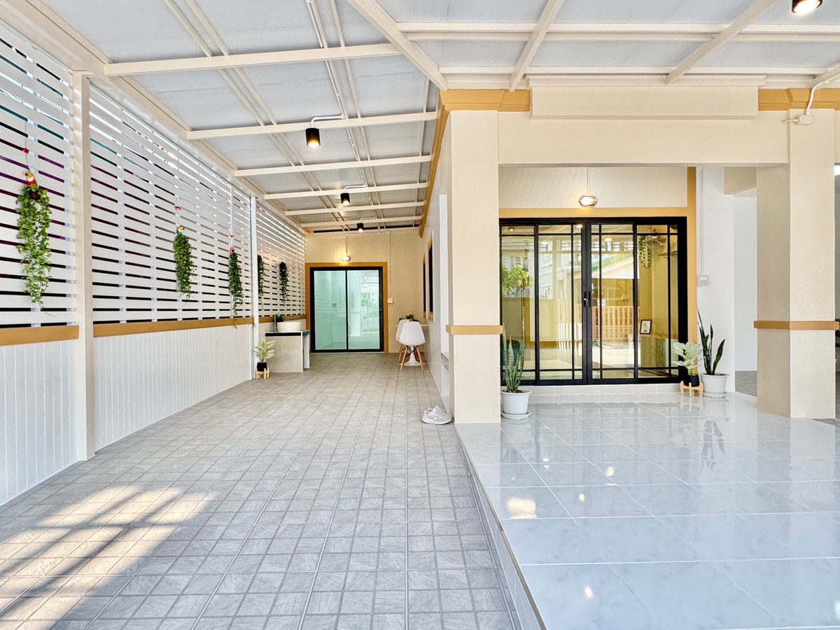 ขายนนทบุรี บางใหญ่ บางบัวทอง : ขายบ้านแฝดพฤกษา 19 วัดลาดปลาดุก 35 ตร.ว. หน้ากว้าง 10 ม. จอดรถ 3 คัน ฟรีโอน