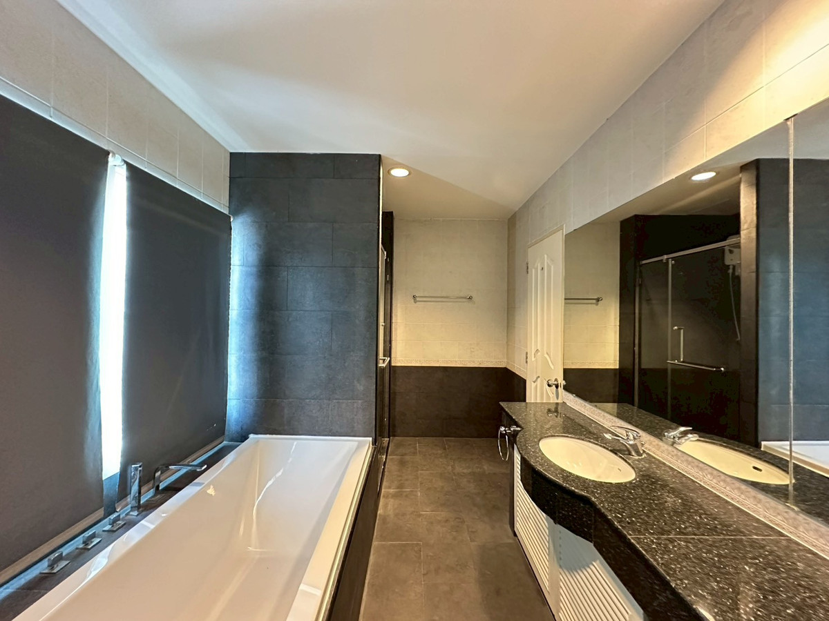 ให้เช่าบ้านสุขุมวิท อโศก ทองหล่อ : ✨For rent Luxury House in Thonglor! 4 bedroom 456 sq.m fully furnished near Donki mall and BTS Thonglor.