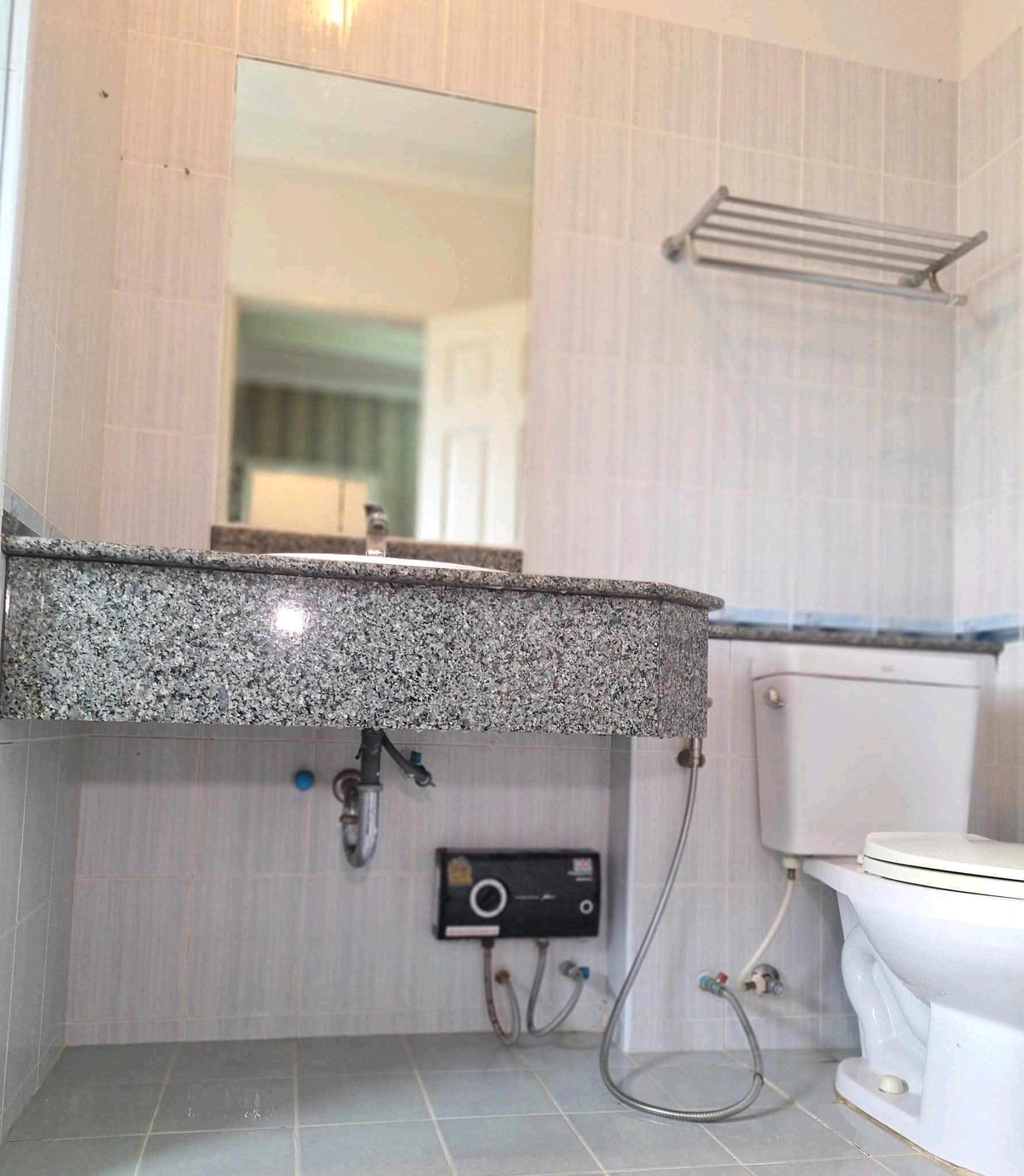 ขายบ้านลาดกระบัง สุวรรณภูมิ : ขายด่วนบ้านเดี่ยวถูกสุด โครงการ ภัทรา อ่อนนุช - วงแหวน 3 ห้องนอน 3 ห้องน้ำ ราคาเพียง 6,000,000 บาท