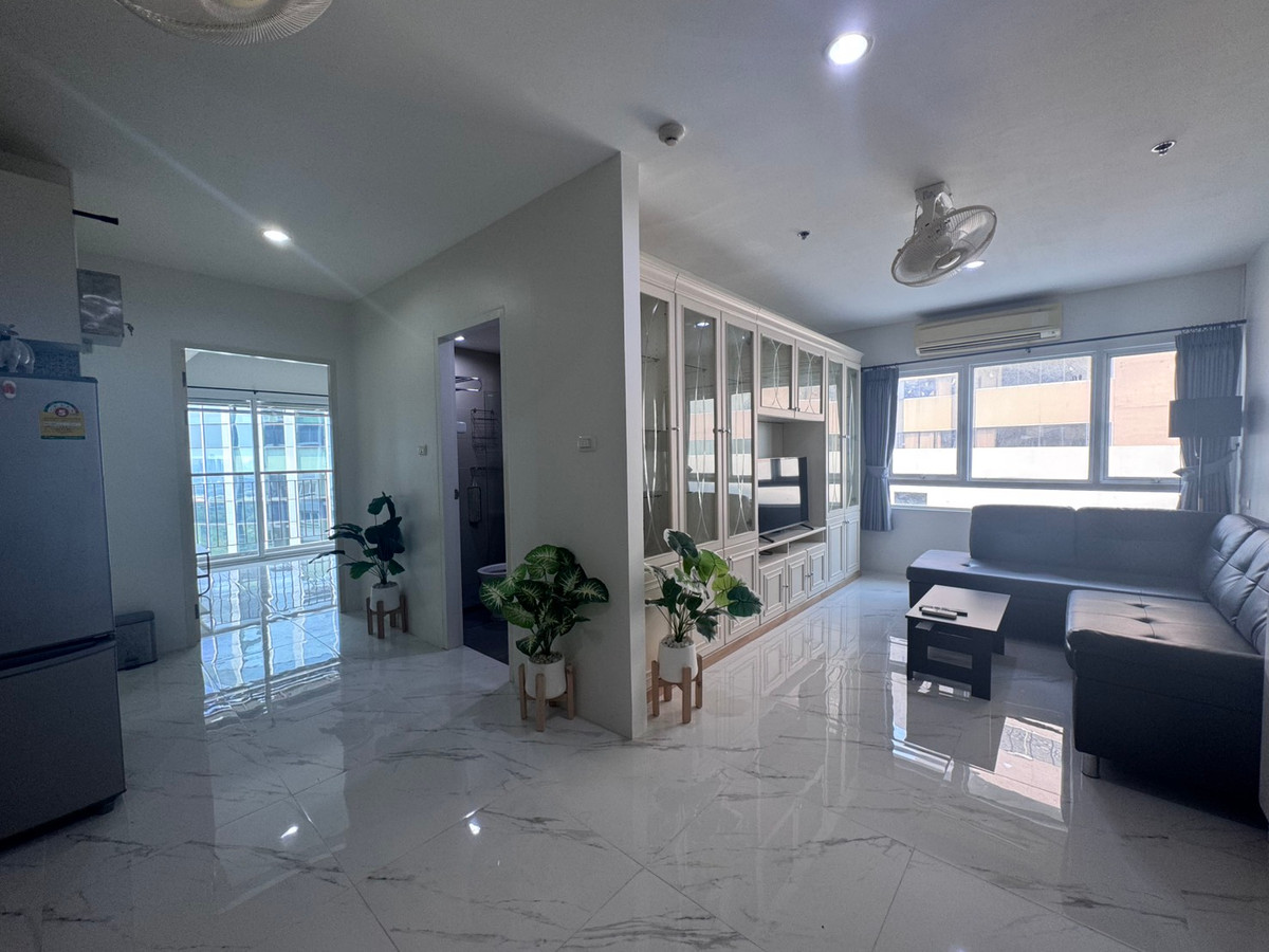 ให้เช่าคอนโดลาดพร้าว เซ็นทรัลลาดพร้าว : Sym Vibha Ladprao 2 ห้องนอน ห้องมุม รีโนเวทใหม่ ทำเลดีมาก ใกล้ central ladprao สวนจตุจักร, bts ,mrt