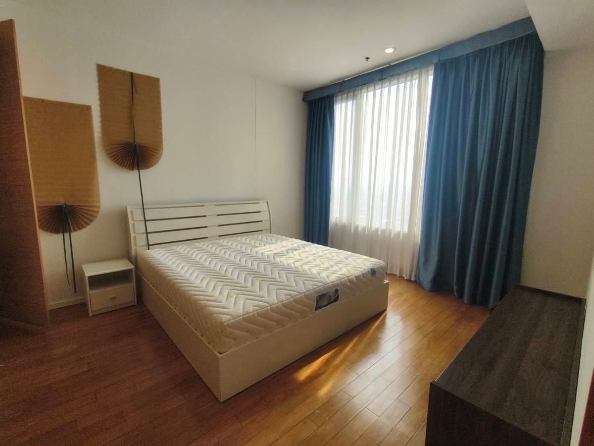 For RentCondoSathorn, Narathiwat : Condo for Rent The Empire Place