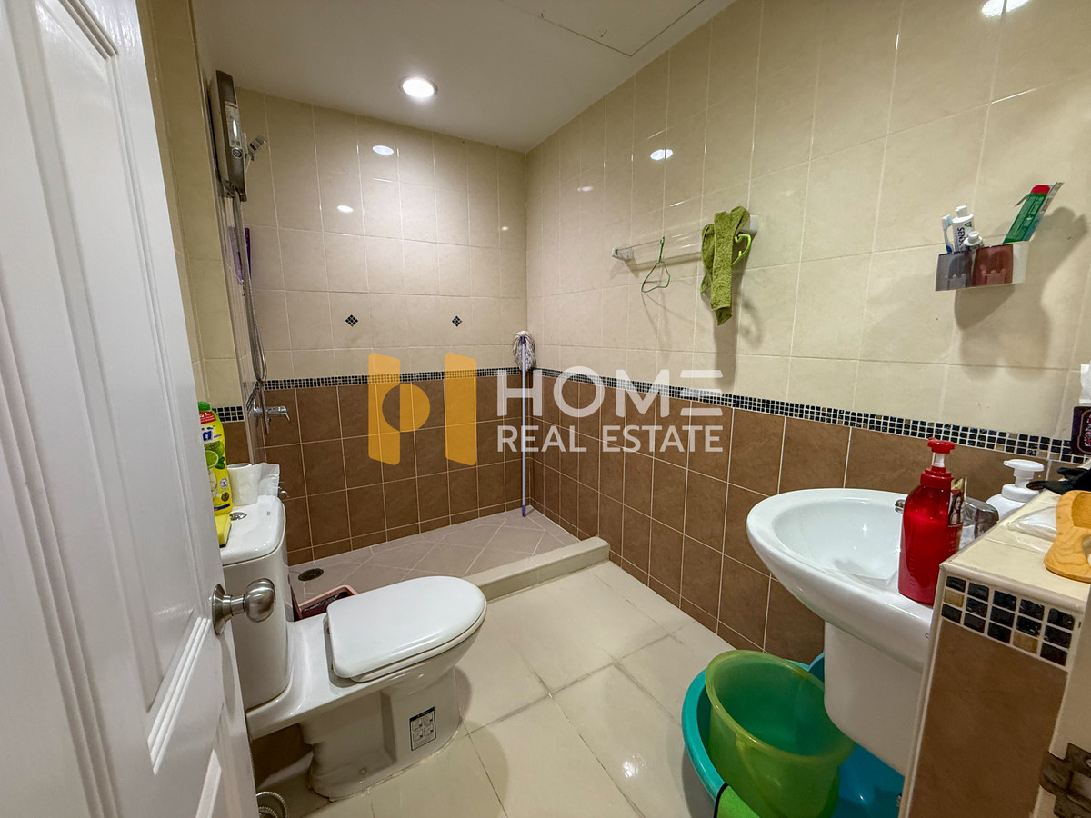 For SaleTownhomePattanakan, Srinakarin : Baan Klang Muang S Saint Srinakarin / 4 Bedrooms (FOR SALE) GNG046