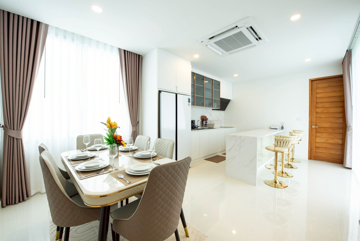 ให้เช่าพัทยา บางแสน ชลบุรี สัตหีบ : บ้านเดี่ยวพูลวิลล่า ถนน ซากแง้ว / 5 ห้องนอน (เช่า), Detached House Pool Villa Sak Ngaew Road / 5 Bedrooms (FOR RENT) AM023