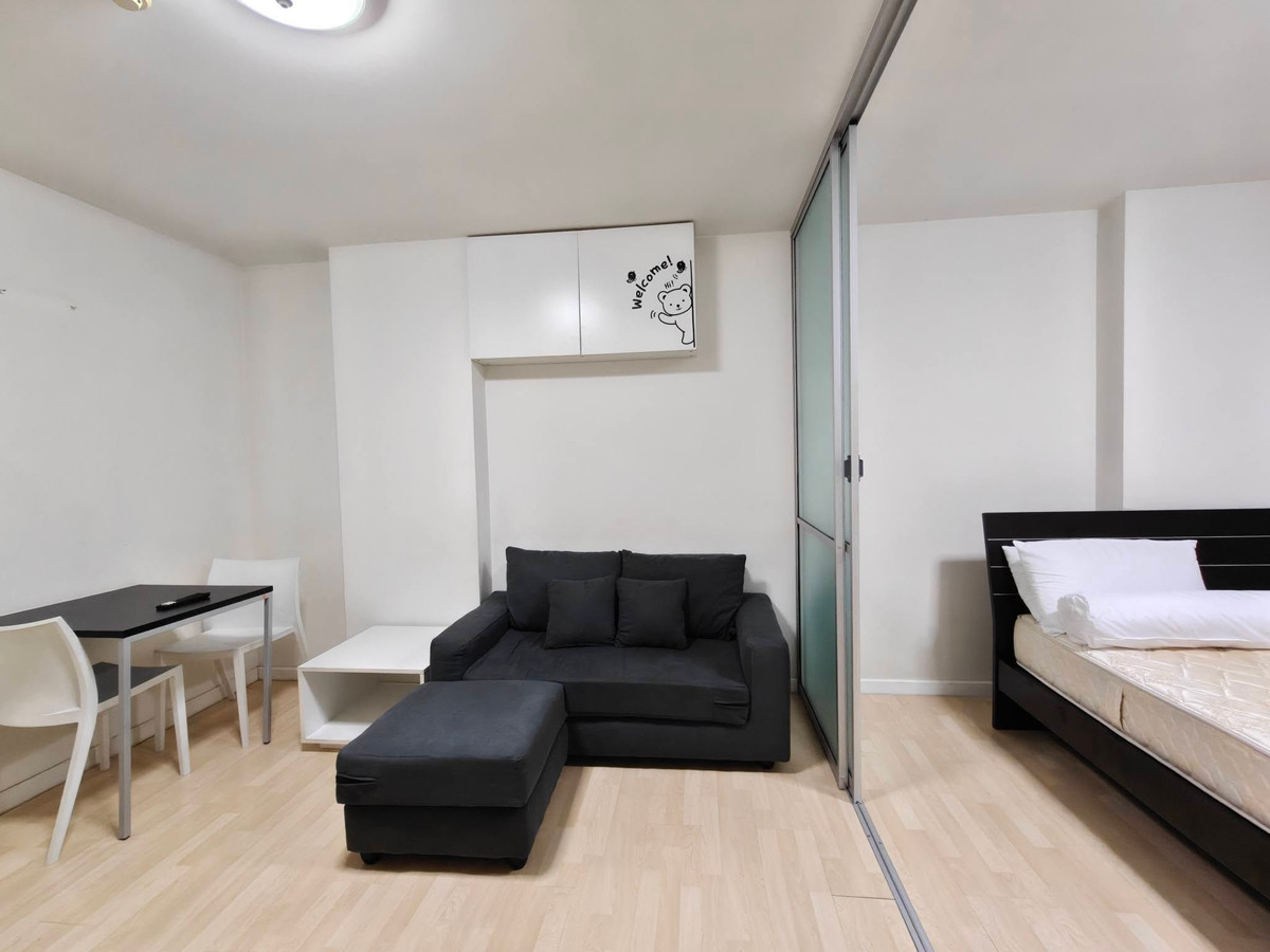 For RentCondoNawamin, Ramindra : Beautiful room, good location, cute price. Hurry and reserve before it's gone ‼️ For rent DCONDO RAMINDRA, nice condo, good atmosphere, fully decorated room, furniture + complete electrical appliances. Ready to move in immediately.